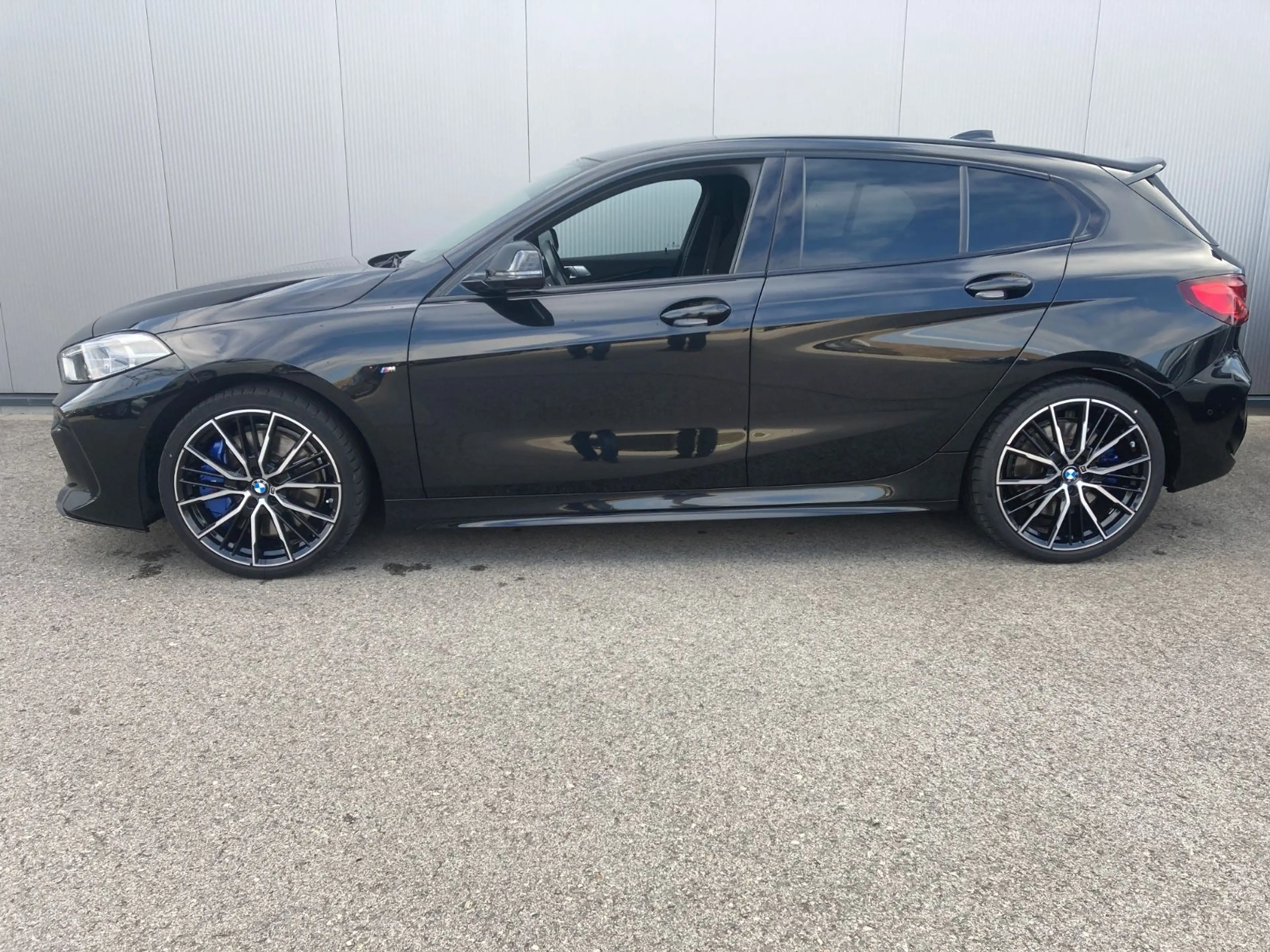 BMW 135 i xDrive*M Sportsitze*Head Up*Harman/Kardon — photo 2