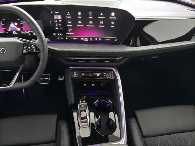 Audi Q5 view 10