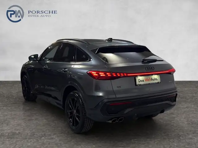Audi Q5 view 5