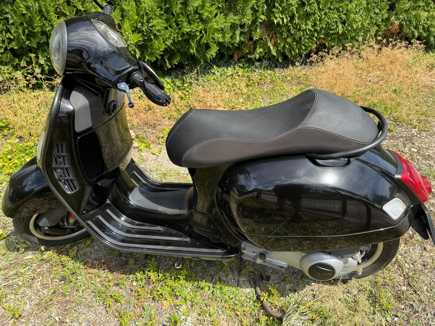 Vespa GTS 300 Schwarz - 2