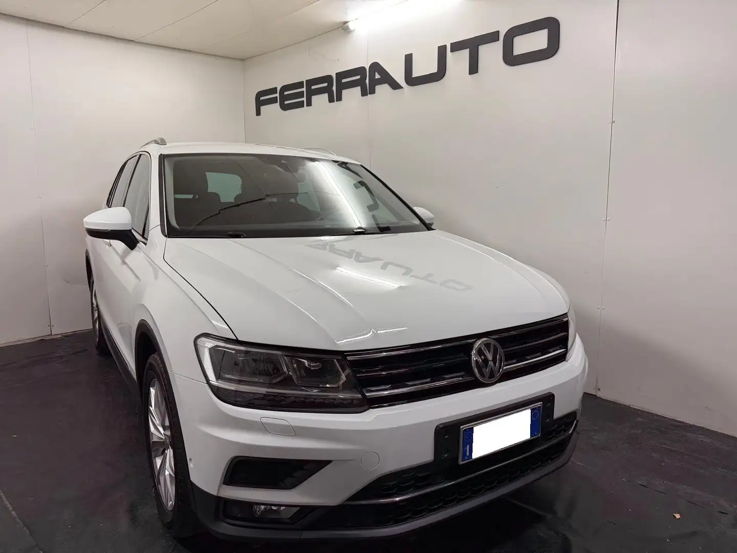 Volkswagen Tiguan Tiguan 2.0 tdi Executive 4motion 190cv dsg Bianco - 2