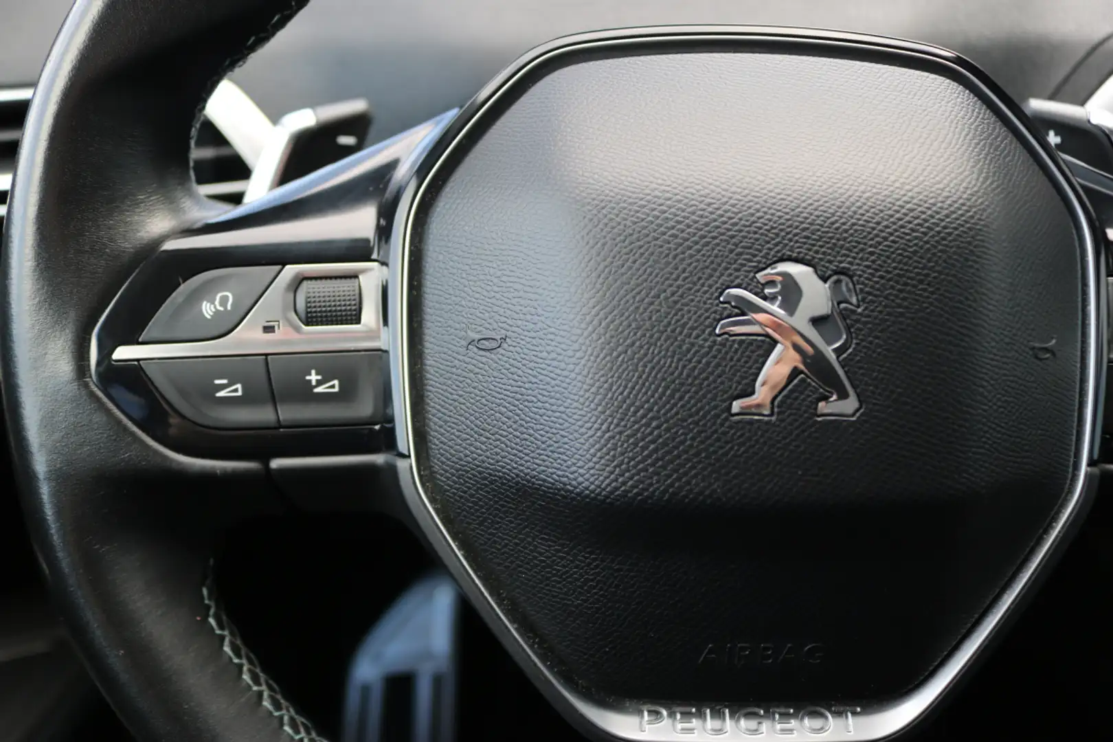 Peugeot 3008 1.6 THP 165 EAT6 Crossway - 2
