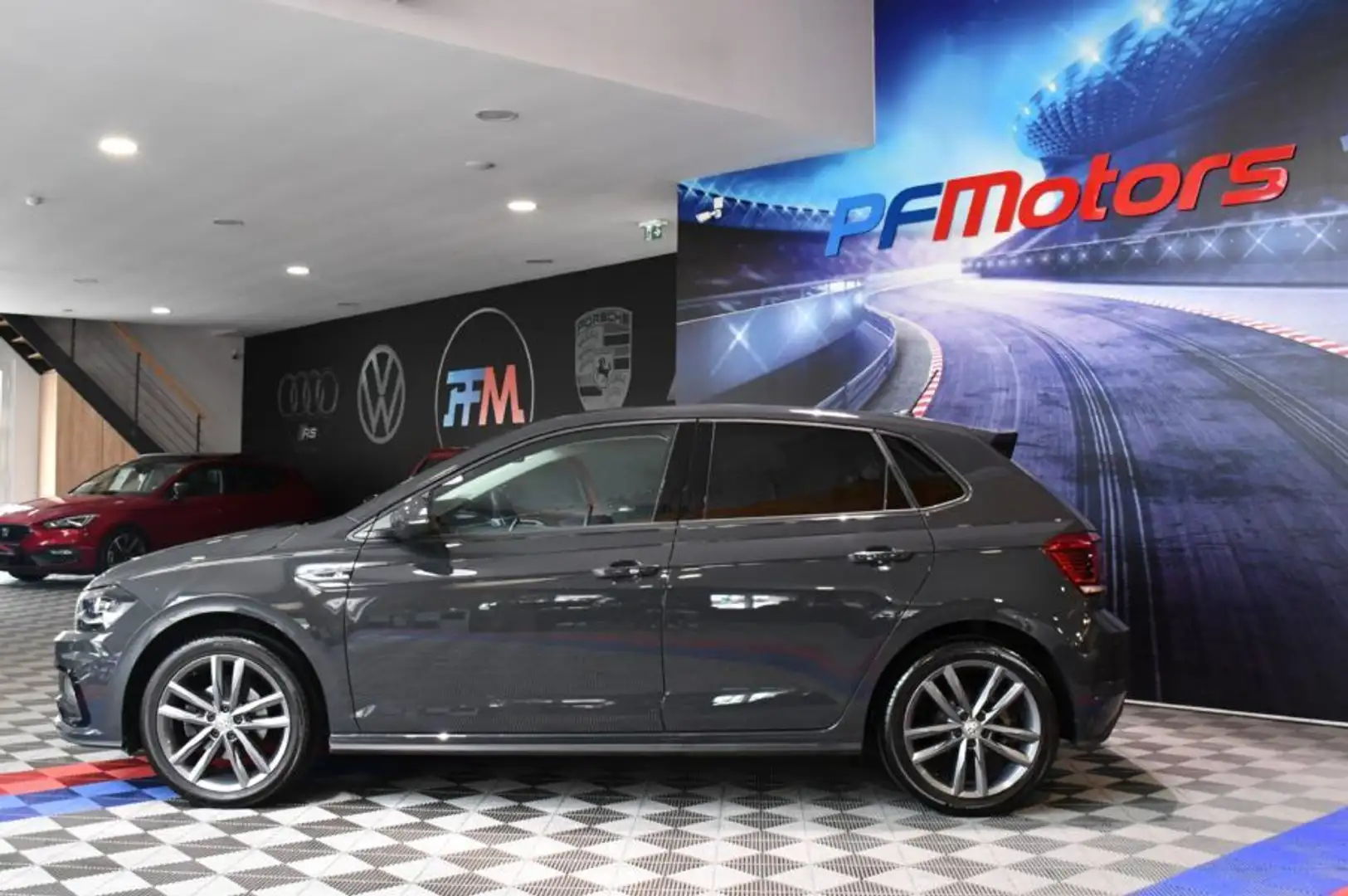 Volkswagen Polo R-Line 1.5 TSI 150 DSG GPS Virtual Car Play Front Induction Régulateur JA 17 Gris - 2