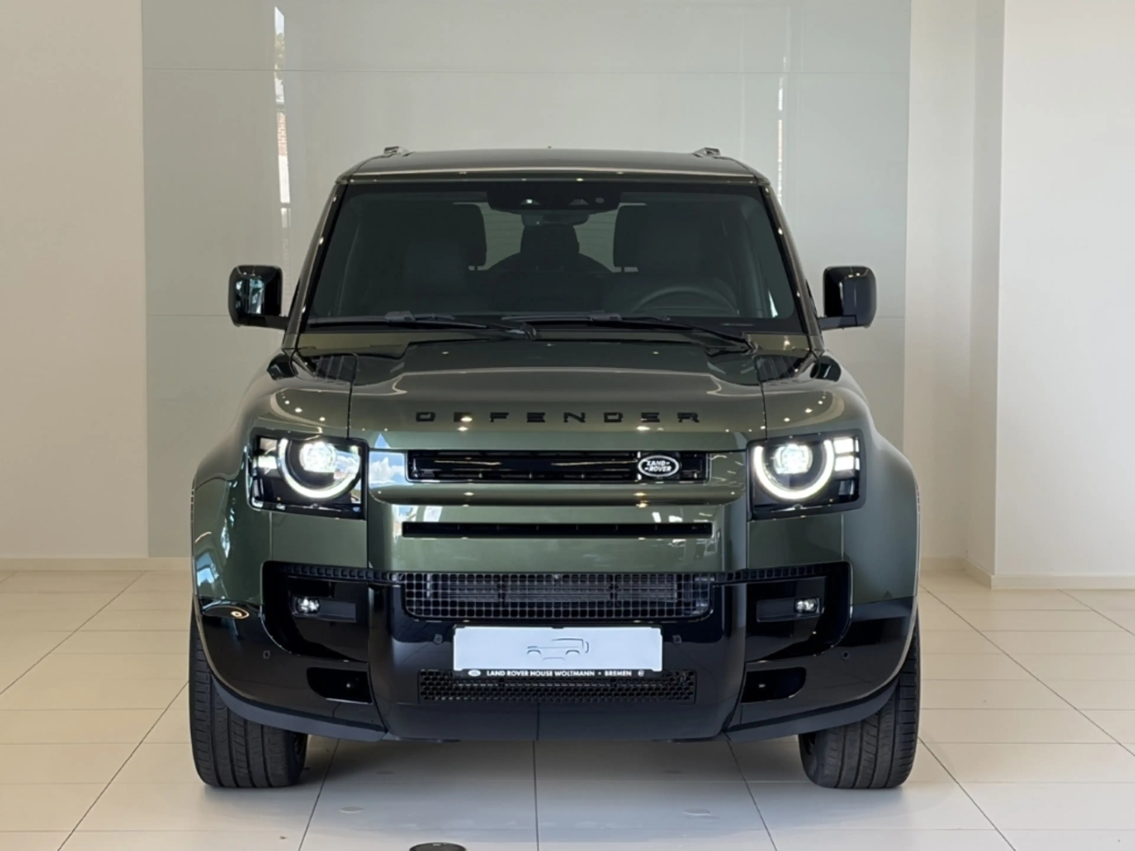 Land Rover Defender 90 D250 X-Dynamic SE HUD Luftfederung — photo 14