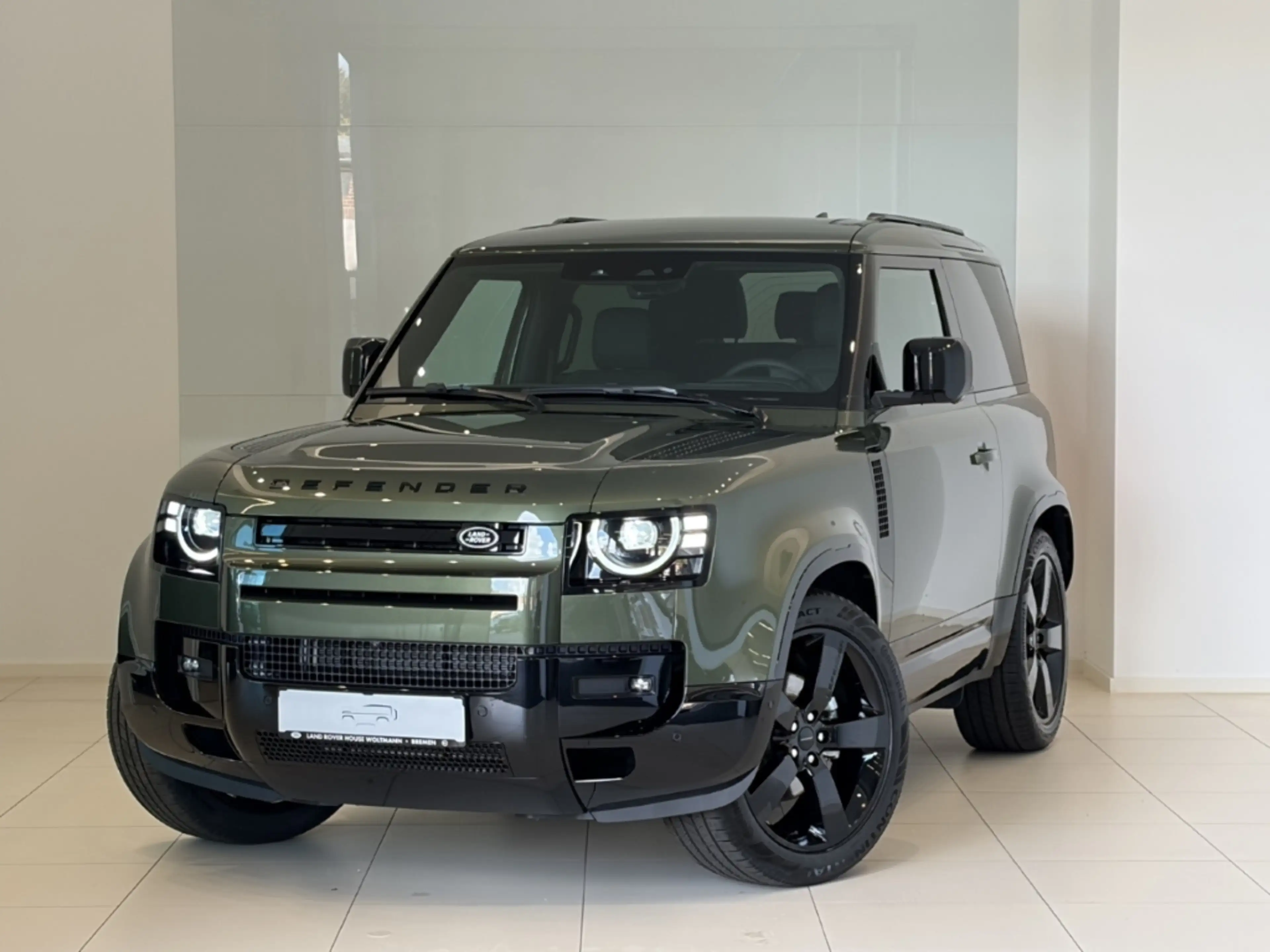 Land Rover Defender 90 D250 X-Dynamic SE HUD Luftfederung — photo 11