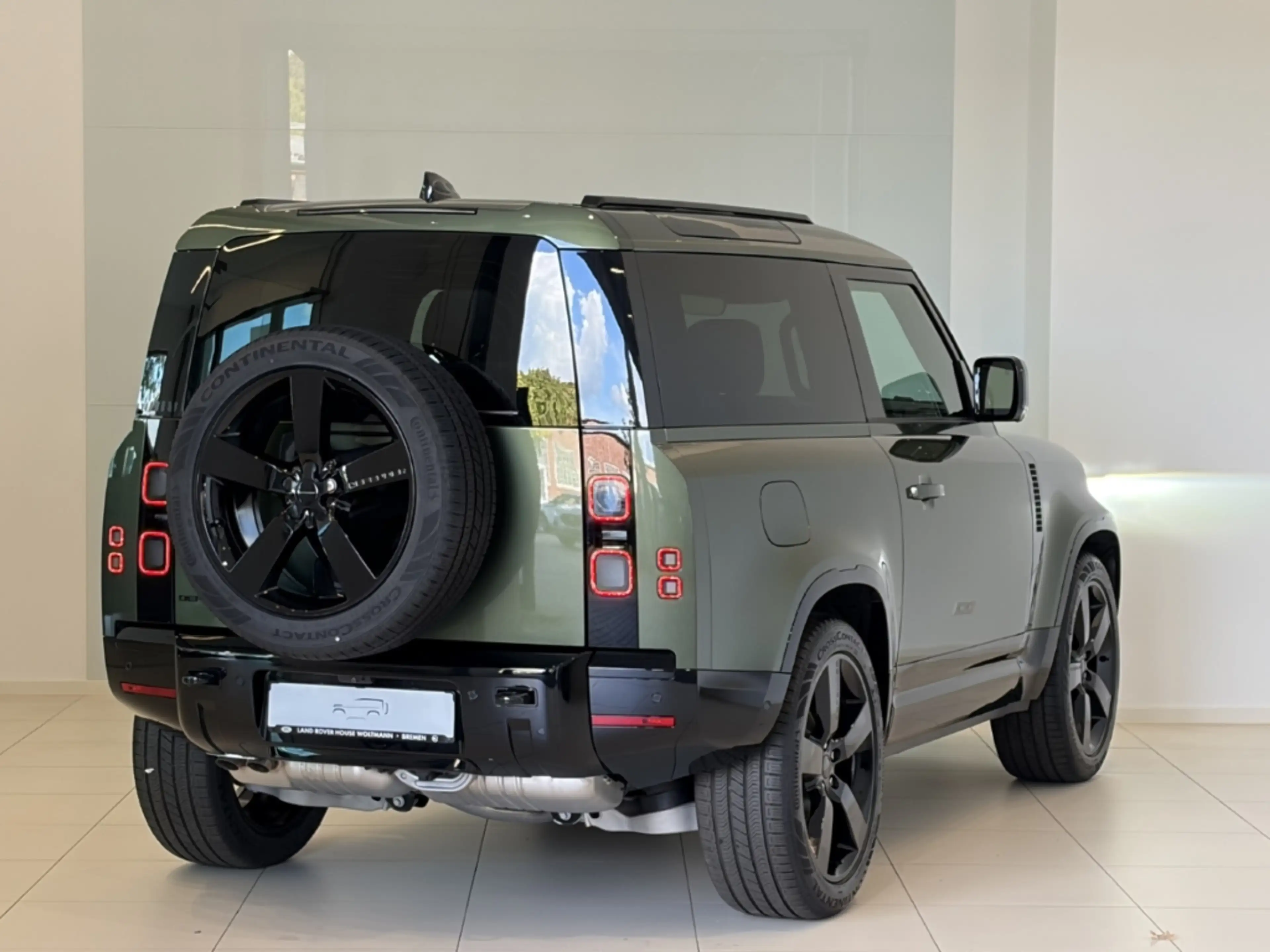 Land Rover Defender 90 D250 X-Dynamic SE HUD Luftfederung — photo 12