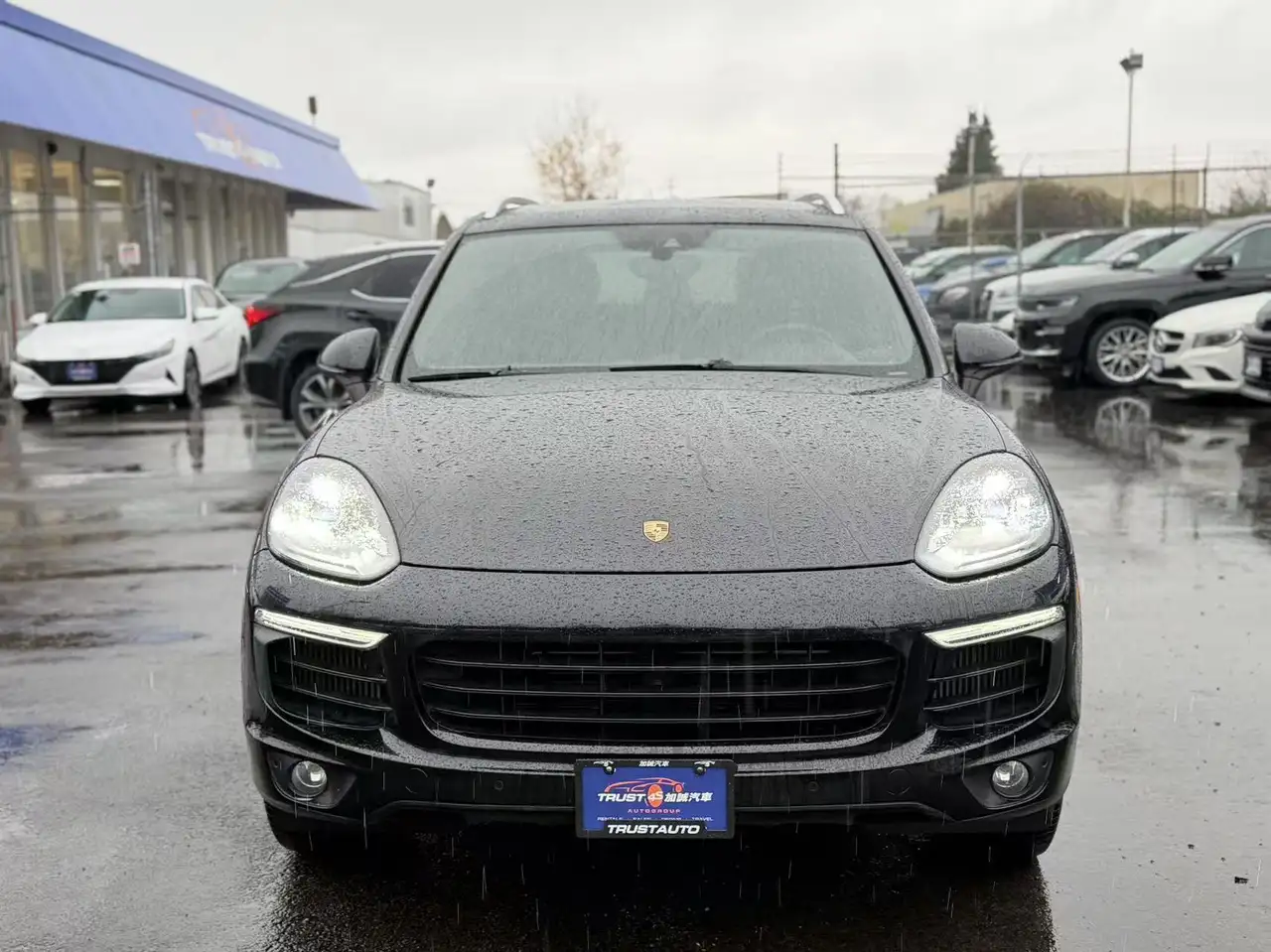 Porsche Cayenne снимка Porsche Cayenne