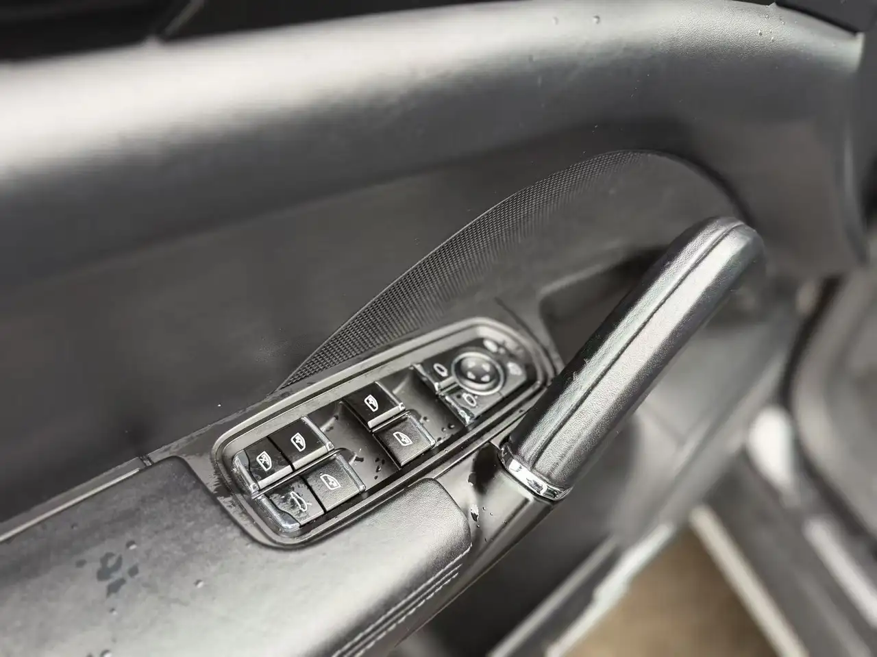 Porsche Cayenne снимка Porsche Cayenne