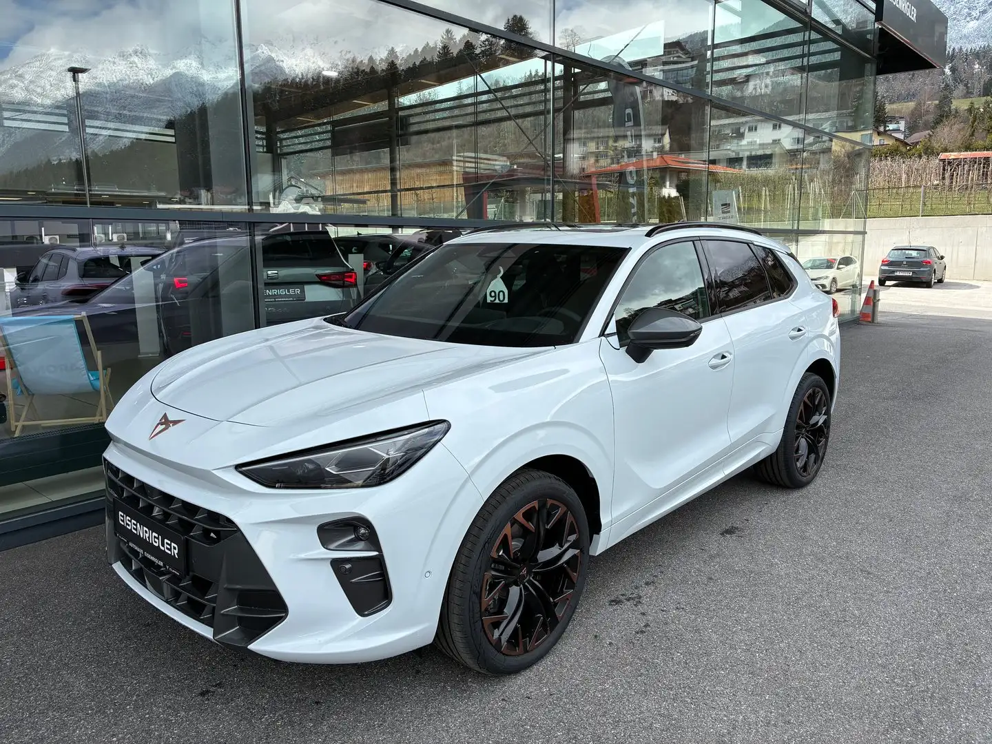 CUPRA Terramar 2.0 TSI 204 PS DSG 4Drive Weiß - 1