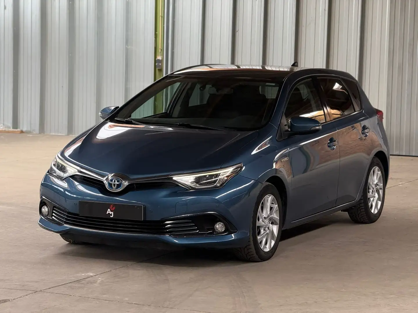 Toyota Auris Auris 1.8 VVT-i Hybrid Automatik Edition-S Blauw - 1