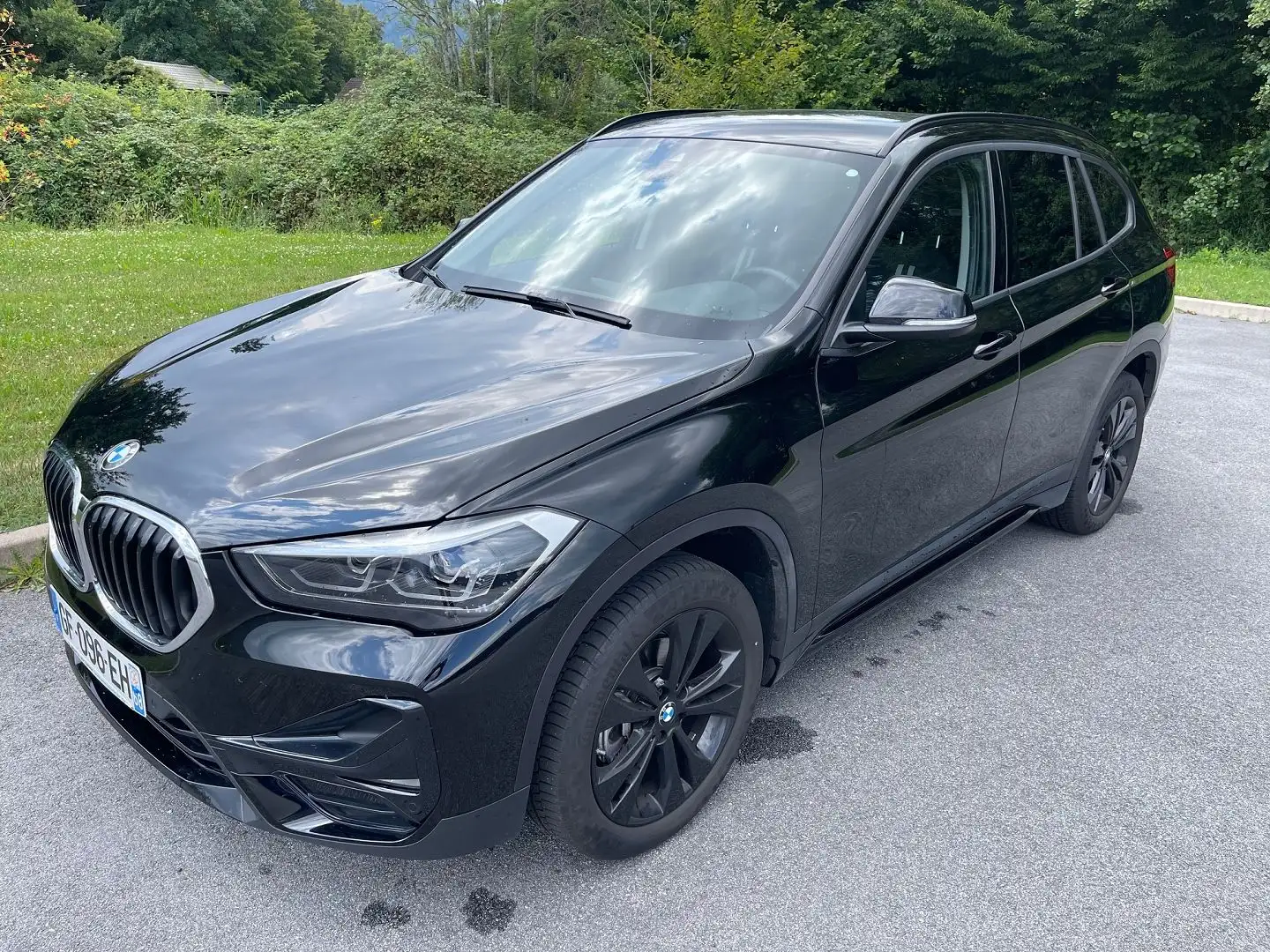 BMW X1 (F48) SDRIVE18I 136CH LOUNGE Schwarz - 1