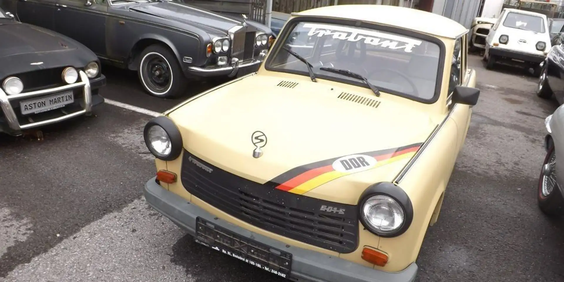 Trabant 1.1N Jaune - 1