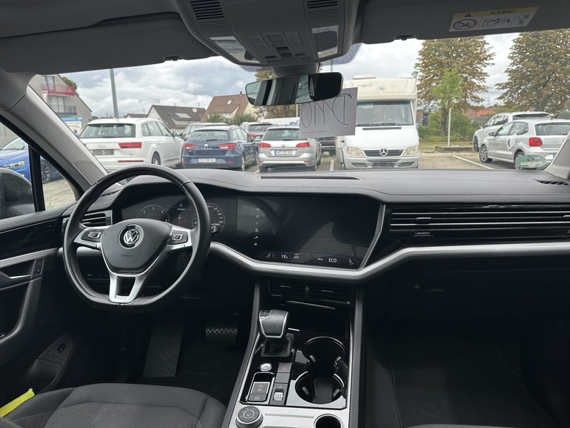 Volkswagen Touareg 3.0TDI 4-MOTION*LED*PANORAMA*STANDH.*18-ZOLL — photo 14