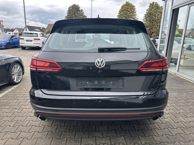 Volkswagen Touareg 3.0TDI 4-MOTION*LED*PANORAMA*STANDH.*18-ZOLL — photo 6