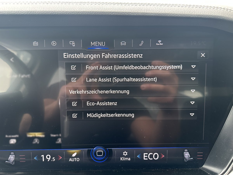Volkswagen Touareg 3.0TDI 4-MOTION*LED*PANORAMA*STANDH.*18-ZOLL — photo 11