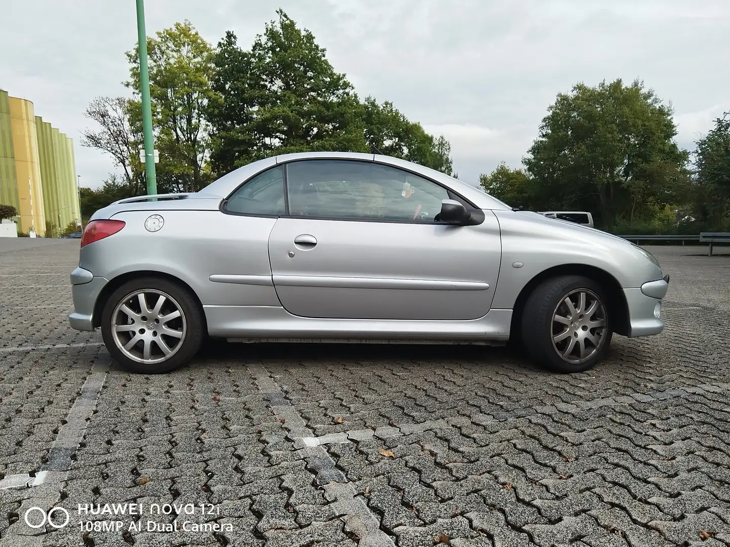 Peugeot 206 CC *AUTOMATIK*NEUTEILE*TÜV Silber - 2
