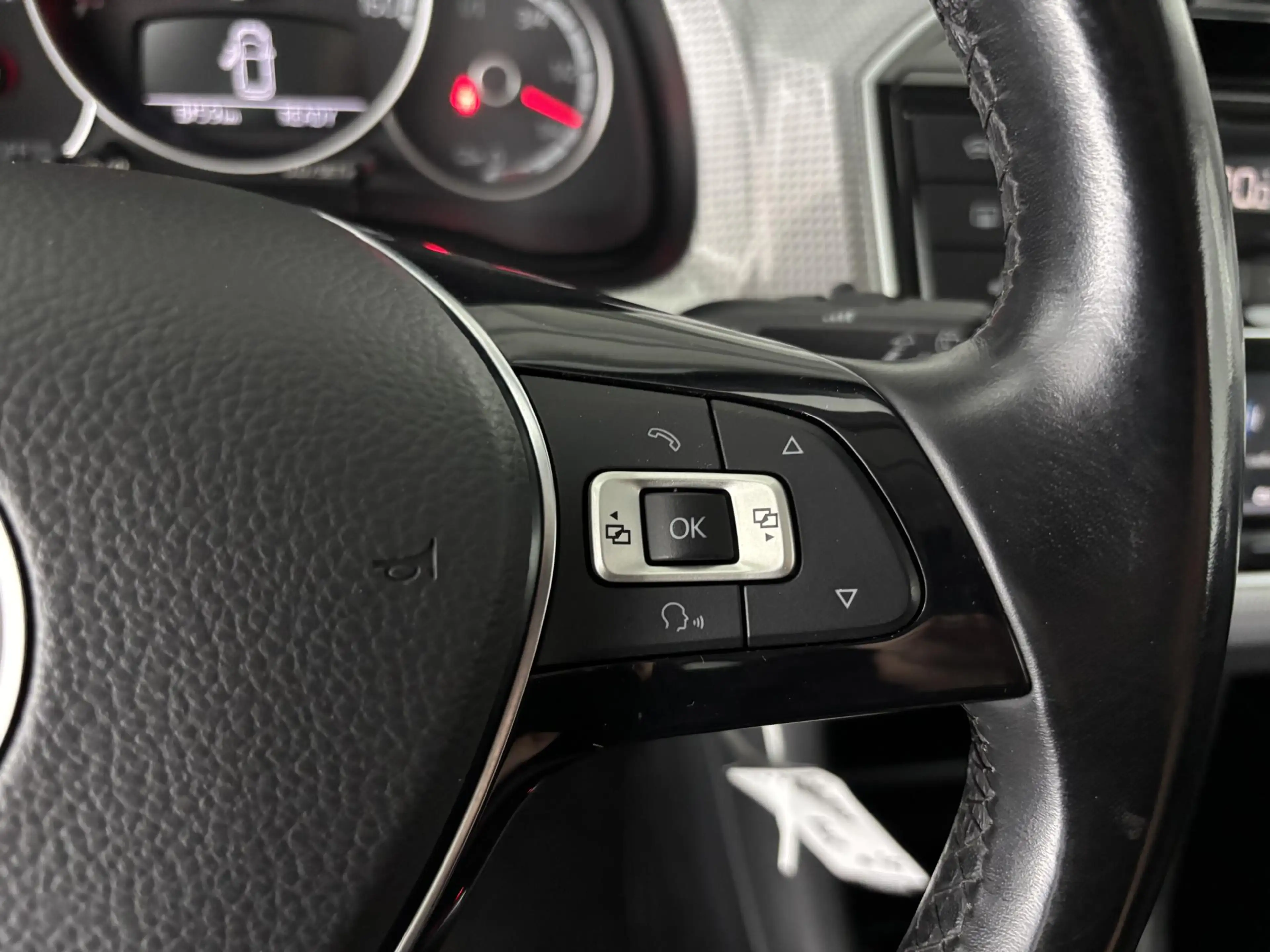 Volkswagen e-up! e-up! Style | CAMERA | CRUISE | STOELVERW. | SOH 8 — photo 15