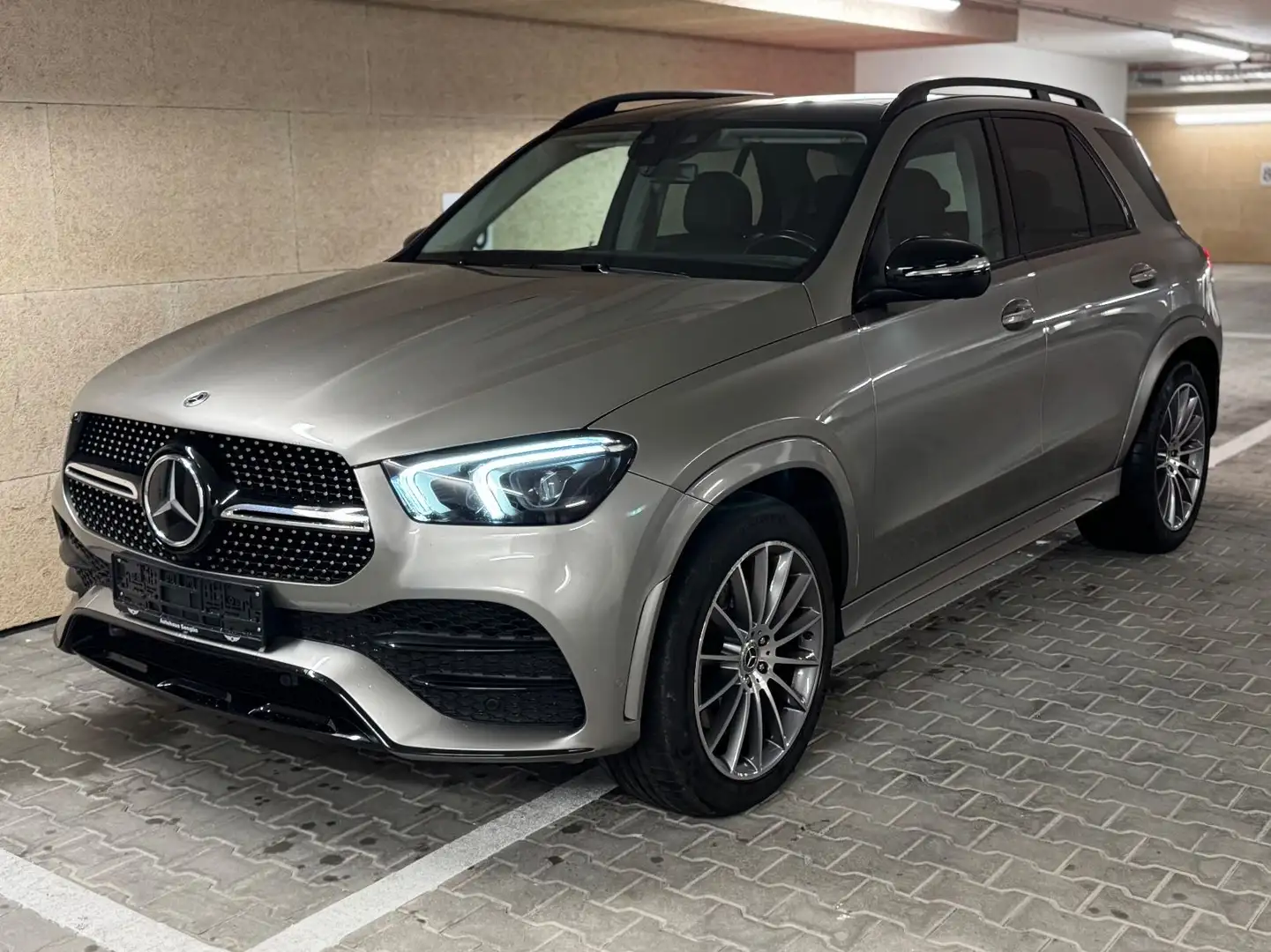 Mercedes-Benz GLE 400 d 4M AMG PANO MEM BUR 360° AHK DIST 7sitz Silber - 1