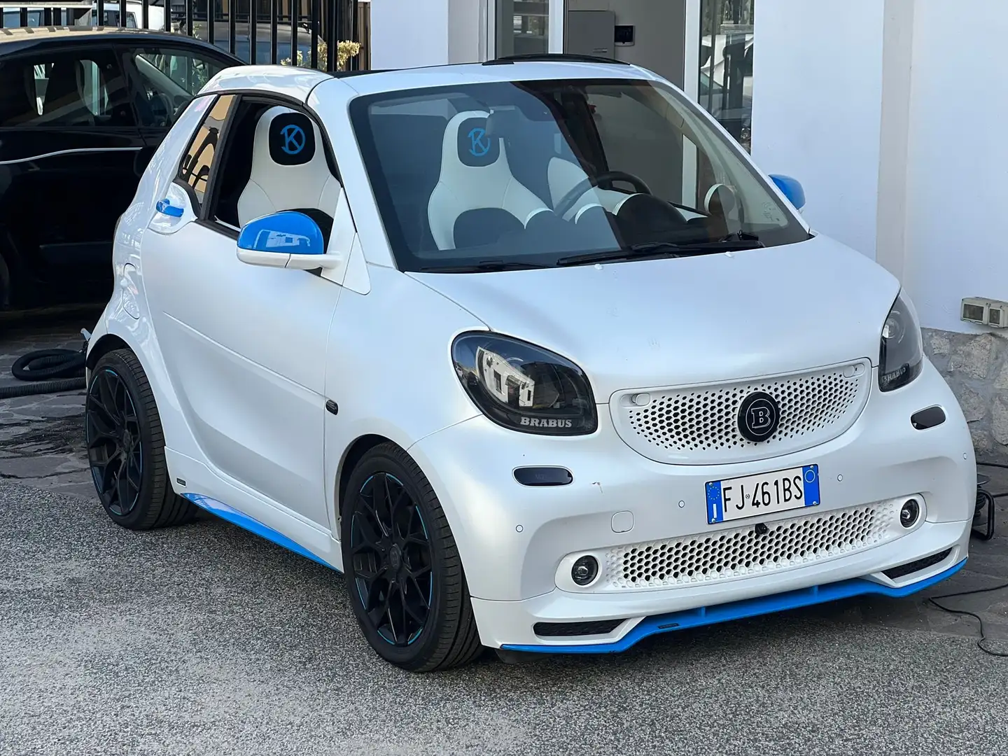 smart forTwo Cabrio 0.9 t Brabus Edition 90cv twinamic Bianco - 1