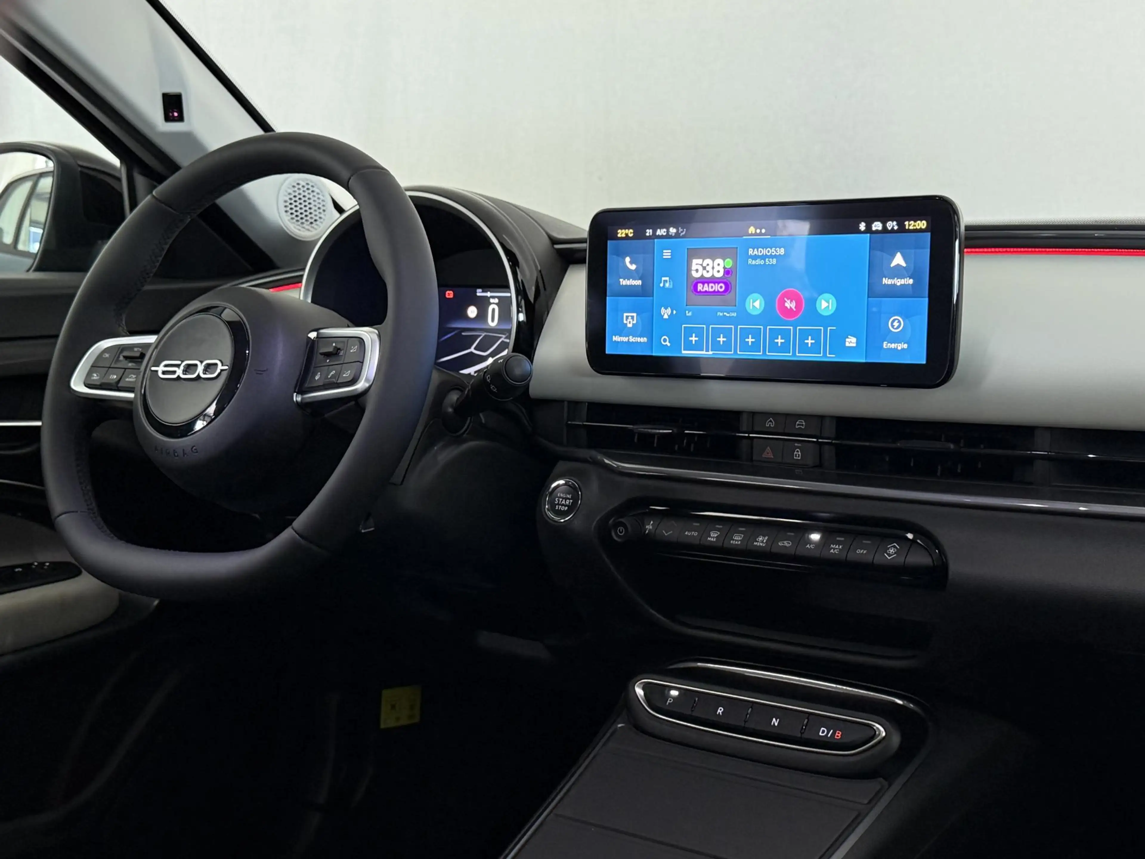 Fiat 600e La Prima 54 kWh | Apple-Android | Stoelmassage | W — photo 14
