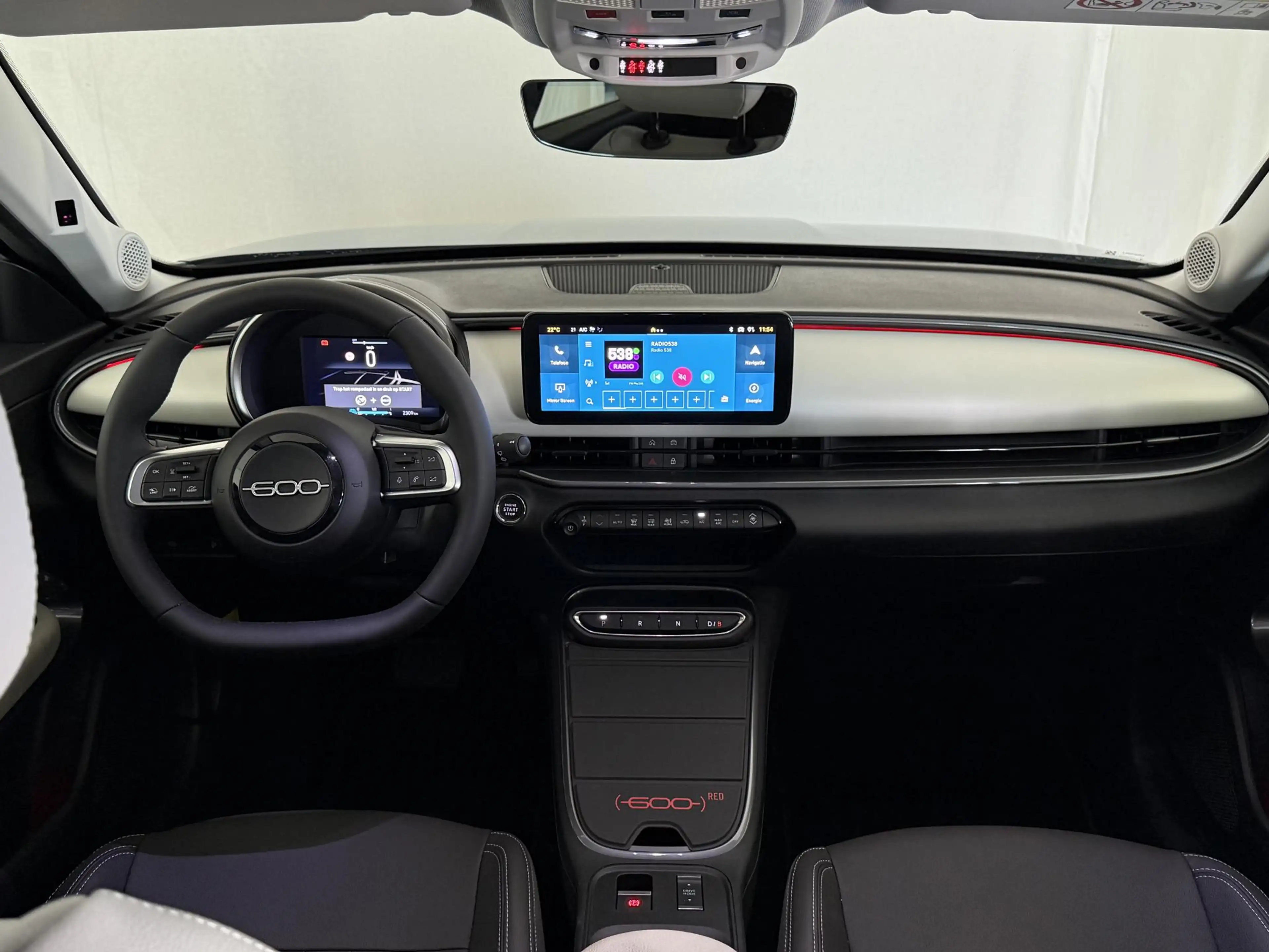Fiat 600e La Prima 54 kWh | Apple-Android | Stoelmassage | W — photo 5