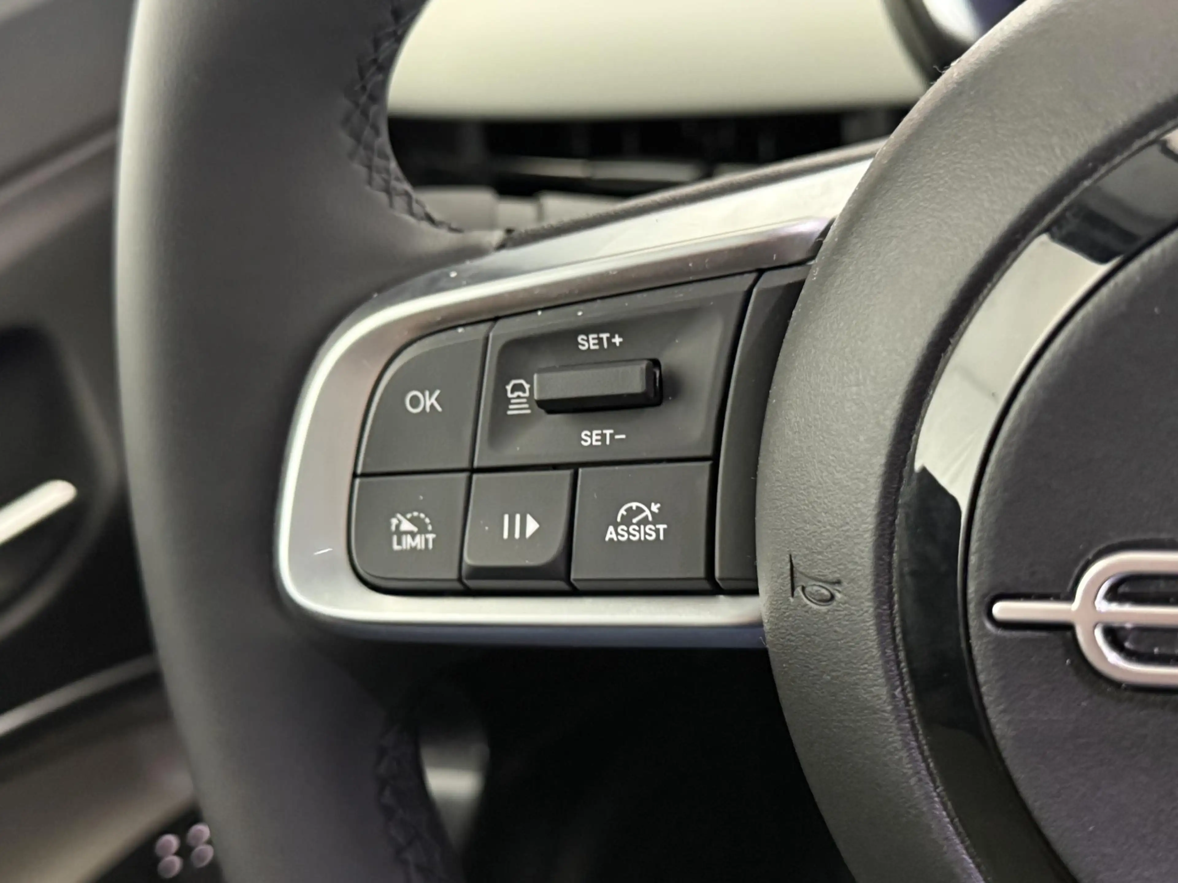Fiat 600e La Prima 54 kWh | Apple-Android | Stoelmassage | W — photo 22