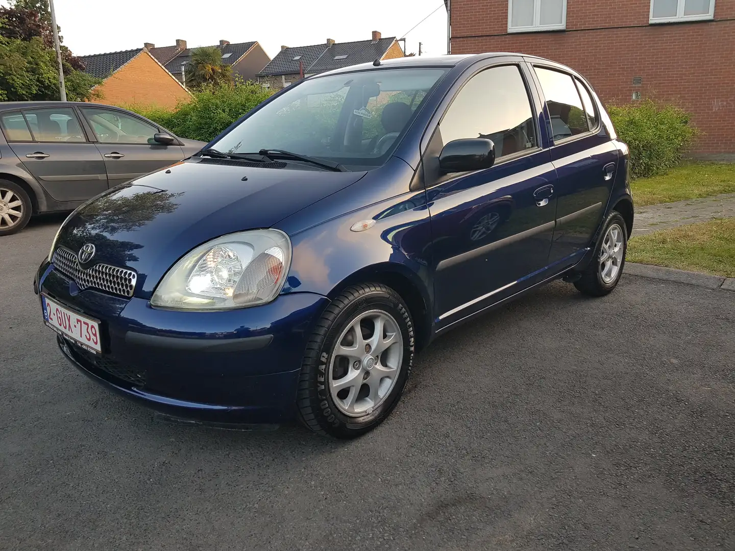 Toyota Yaris 1.3i VVT-i 16v Linea Luna Kék - 1
