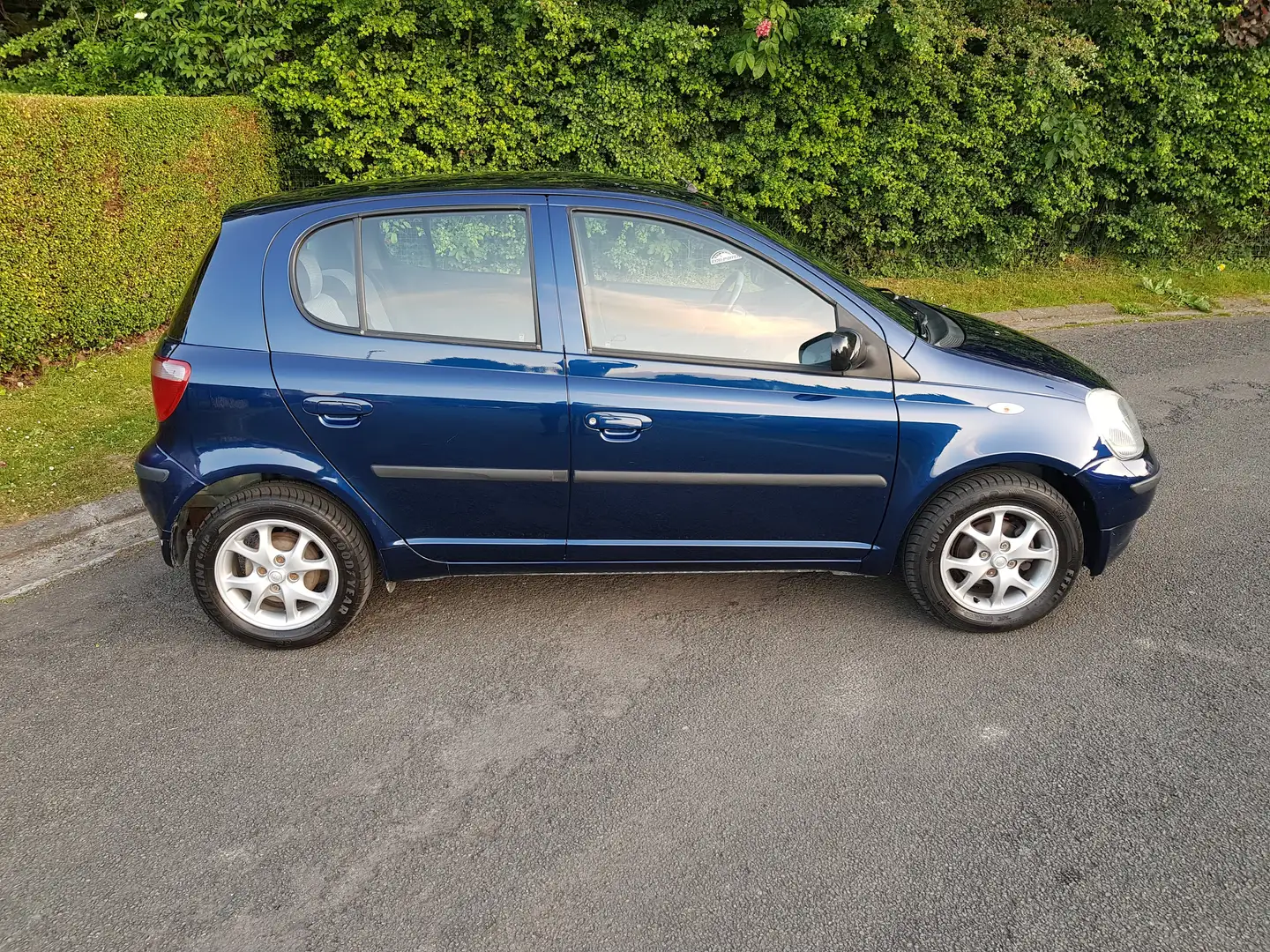 Toyota Yaris 1.3i VVT-i 16v Linea Luna Kék - 2
