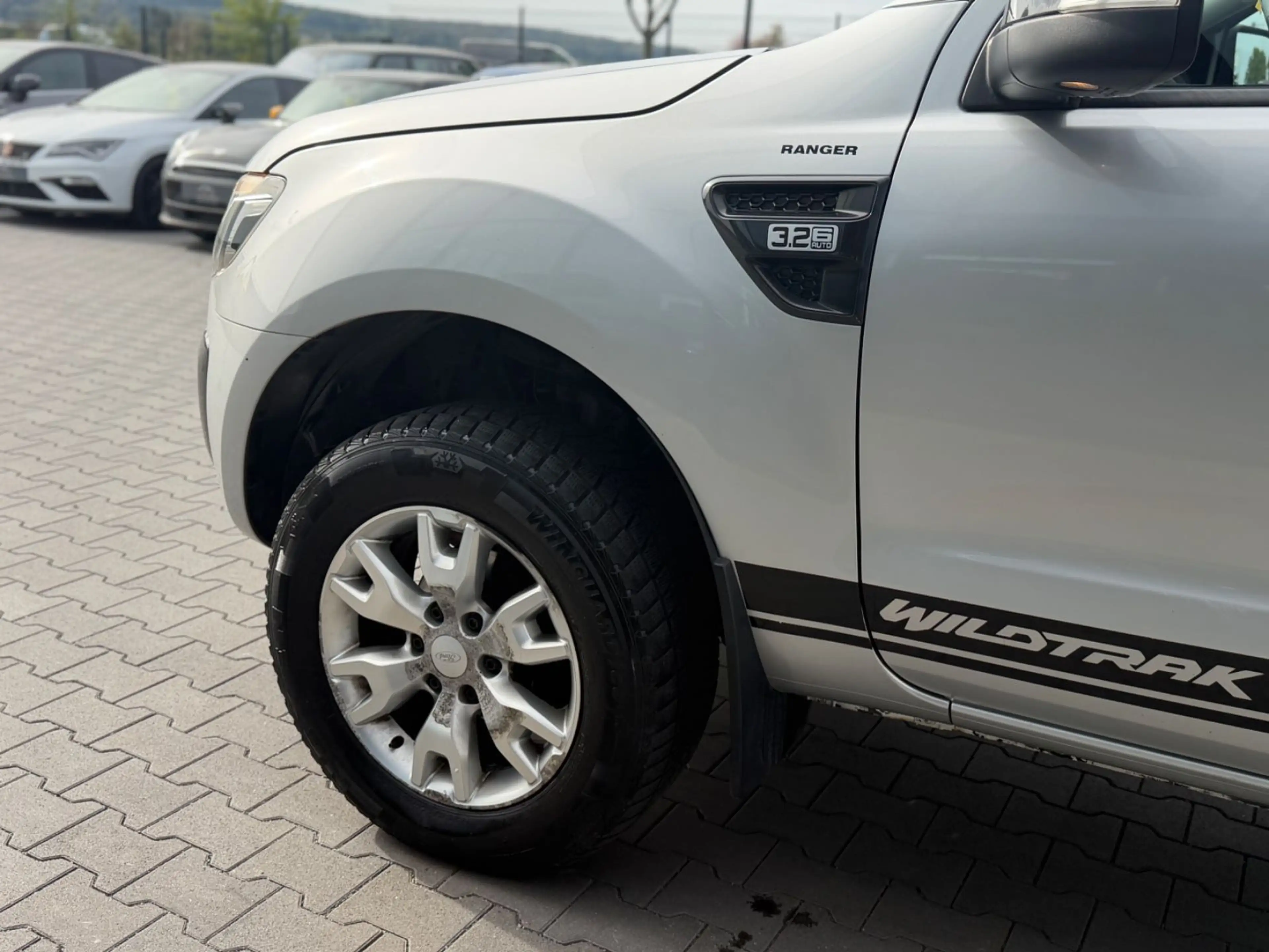Ford Ranger Wildtrak 3.2 TDCi Aut 4x4 AHK PDC 2. Hand — photo 10