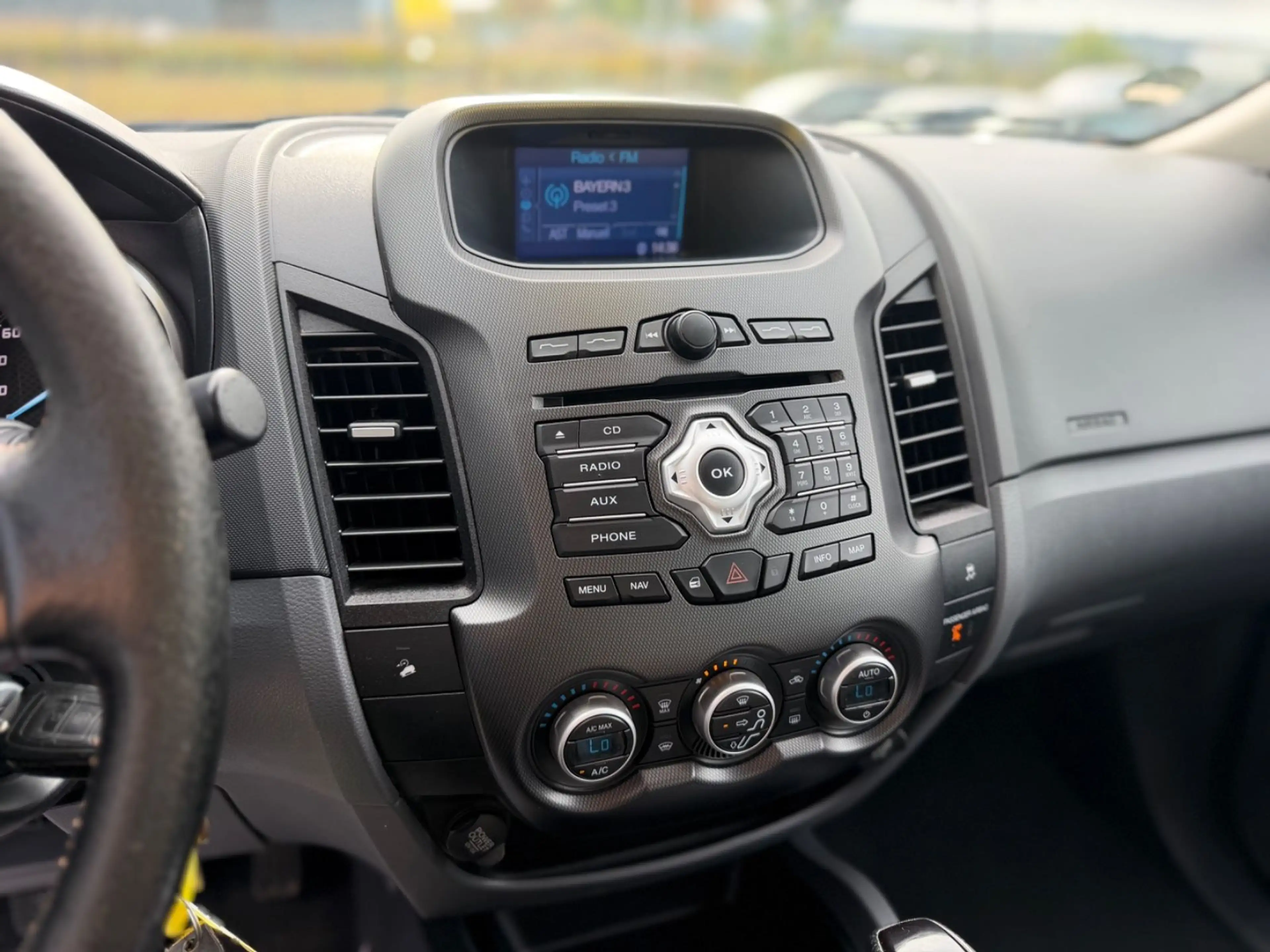 Ford Ranger Wildtrak 3.2 TDCi Aut 4x4 AHK PDC 2. Hand — photo 7