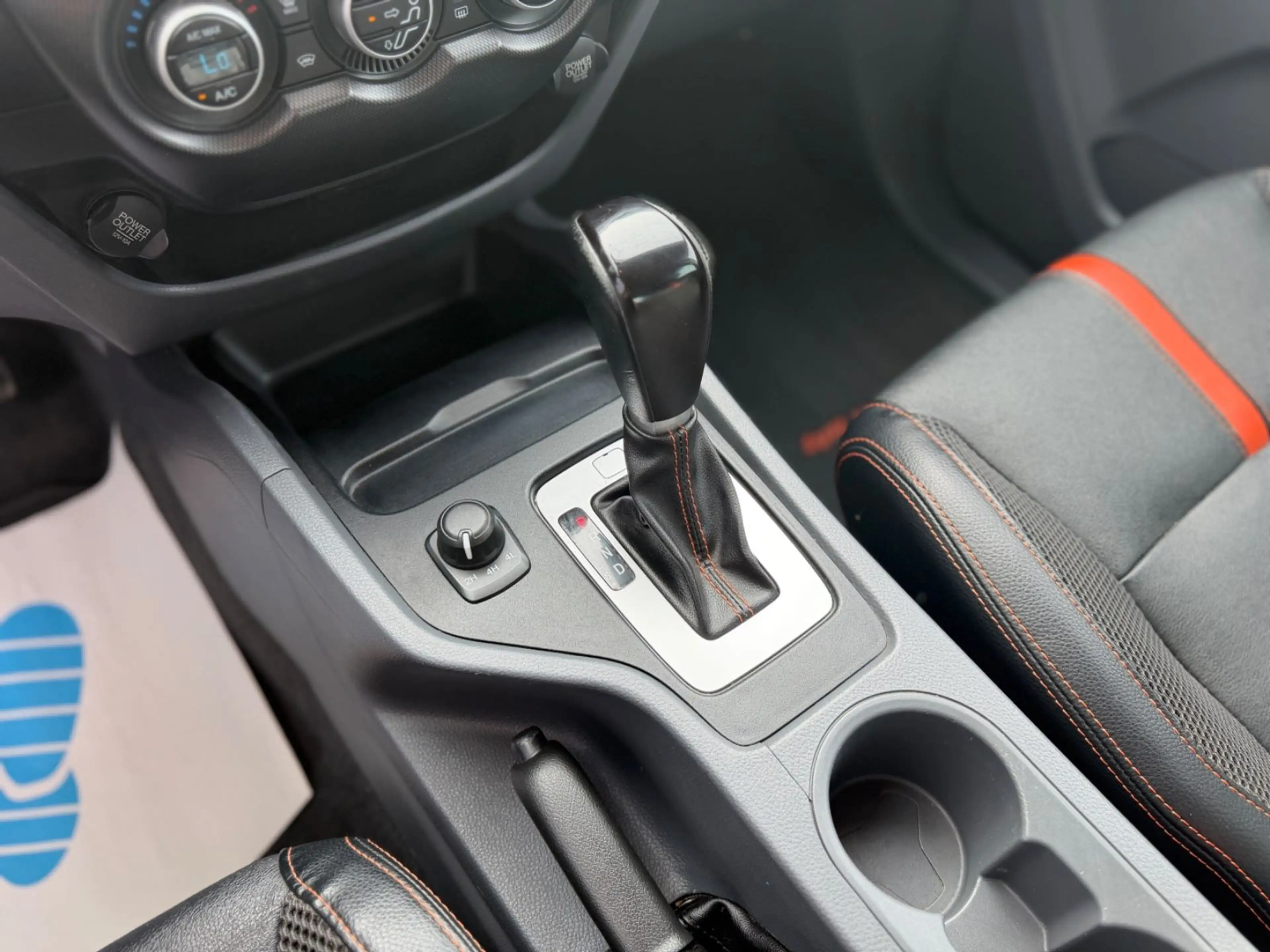 Ford Ranger Wildtrak 3.2 TDCi Aut 4x4 AHK PDC 2. Hand — photo 6