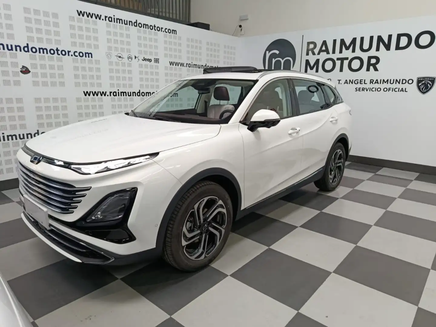 Bestune T90 2.0 Biały - 1