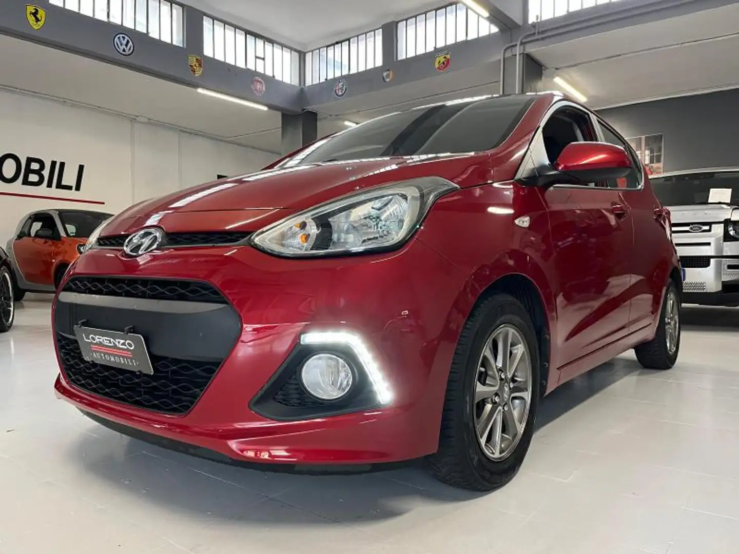 Hyundai i10 1.0 Sound Edition Rouge - 1