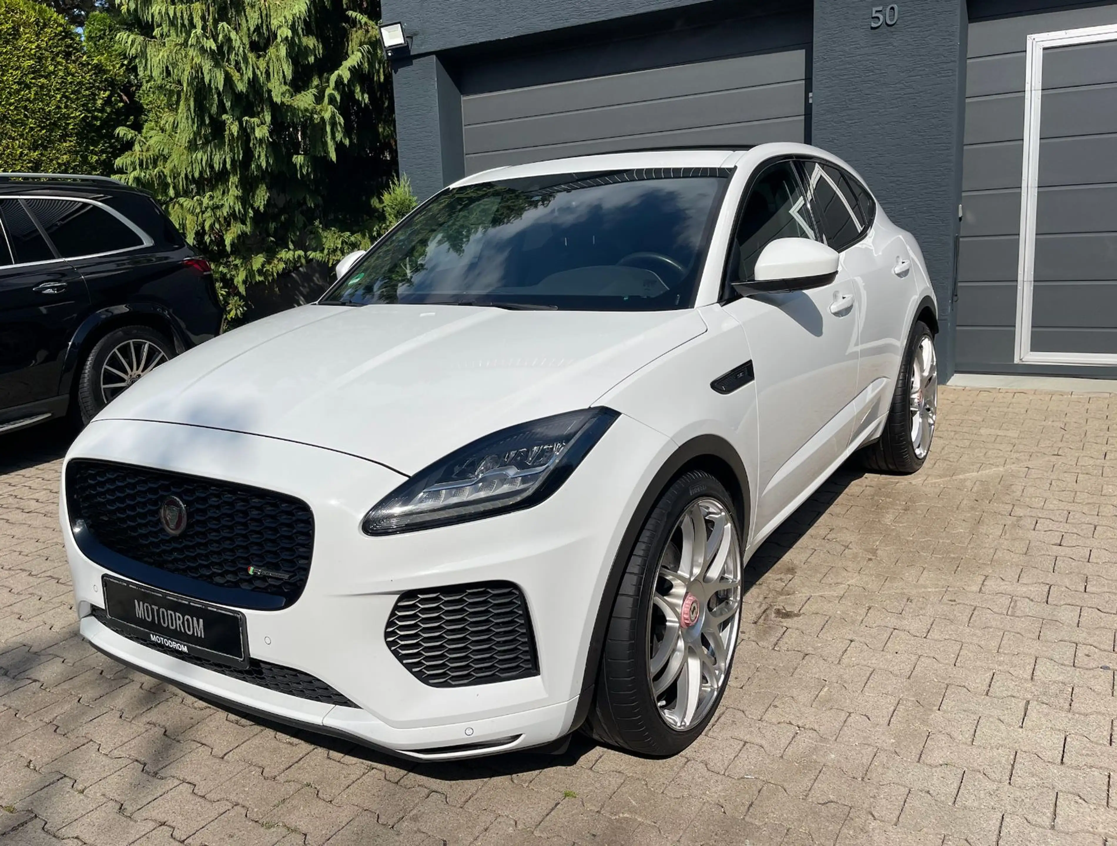 Jaguar E-Pace E-PACE R-Dynamic AWD VOLL 22ZOLL — photo 5