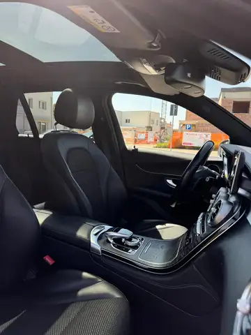Mercedes-Benz GLC view 13