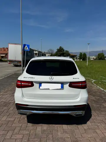 Mercedes-Benz GLC view 6