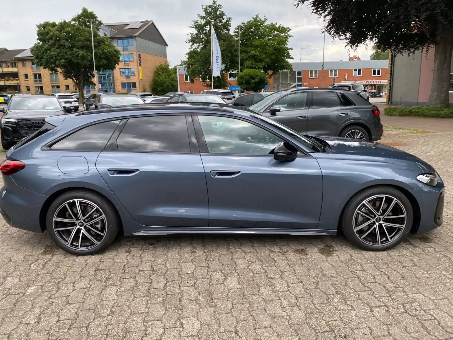Audi A5 Avant TDI 150 qu. S lineHead Up Tech Pro AHK Blau - 2