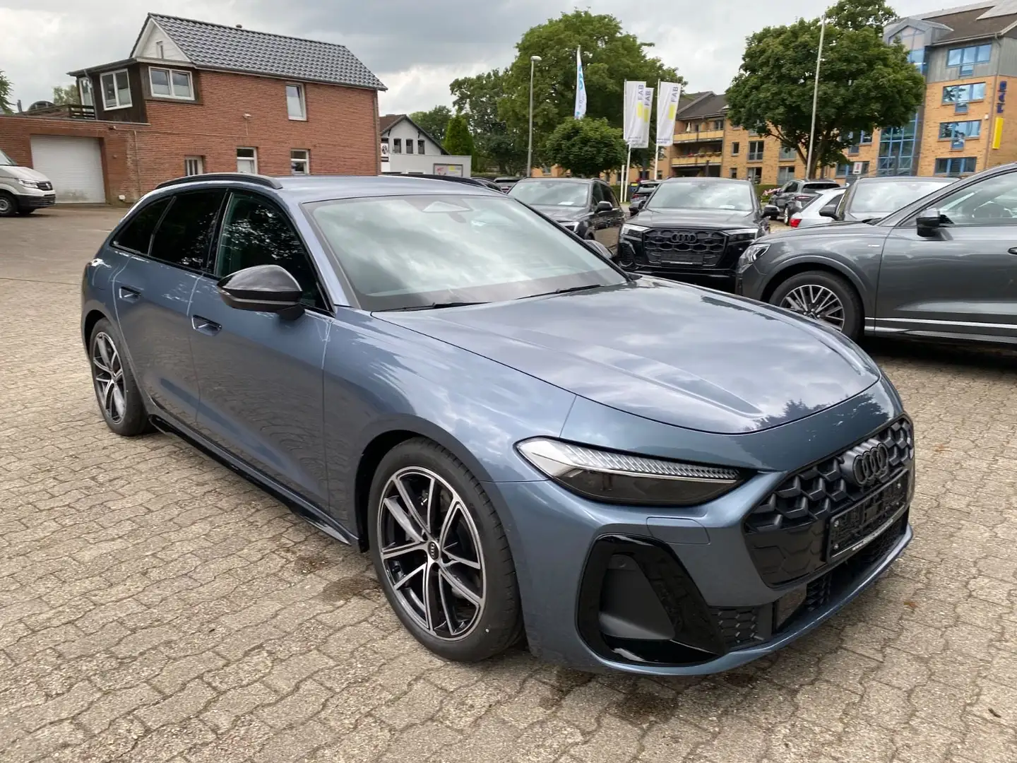 Audi A5 Avant TDI 150 qu. S lineHead Up Tech Pro AHK Blau - 1