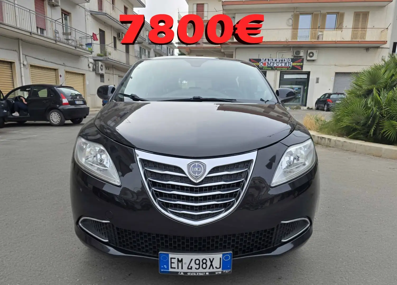Lancia Ypsilon 1.2 69 CV 5 porte S&S Platinum Negro - 1