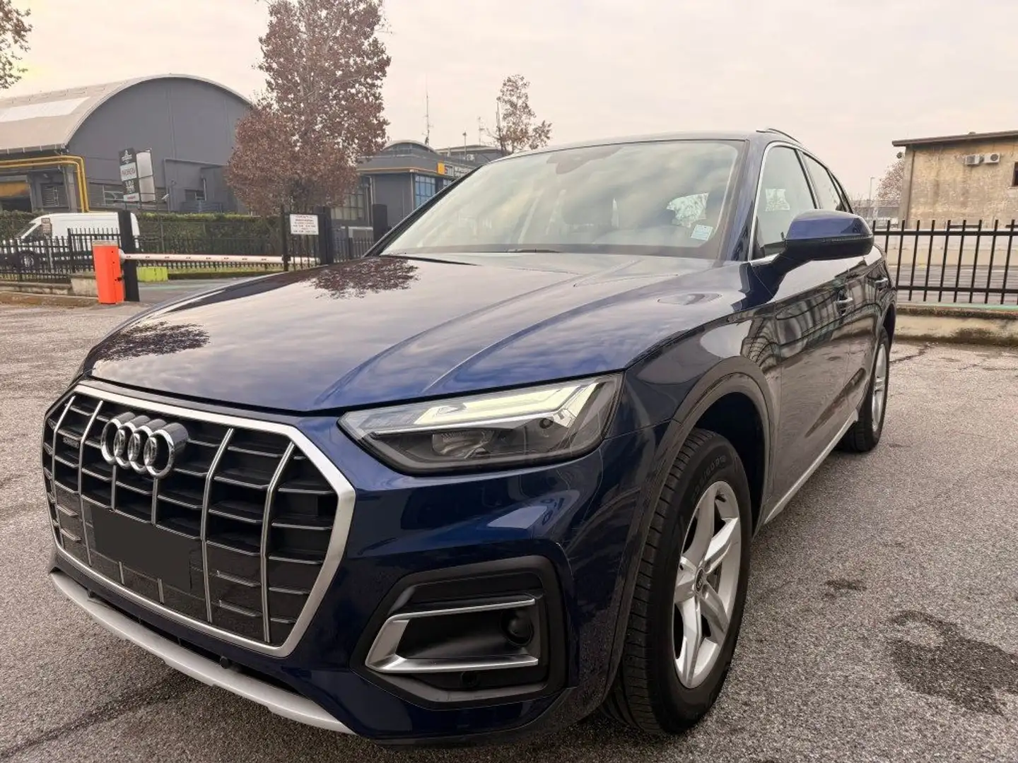 Audi Q5 40 TDI 204 CV quattro S tronic Business Sport Azul - 1