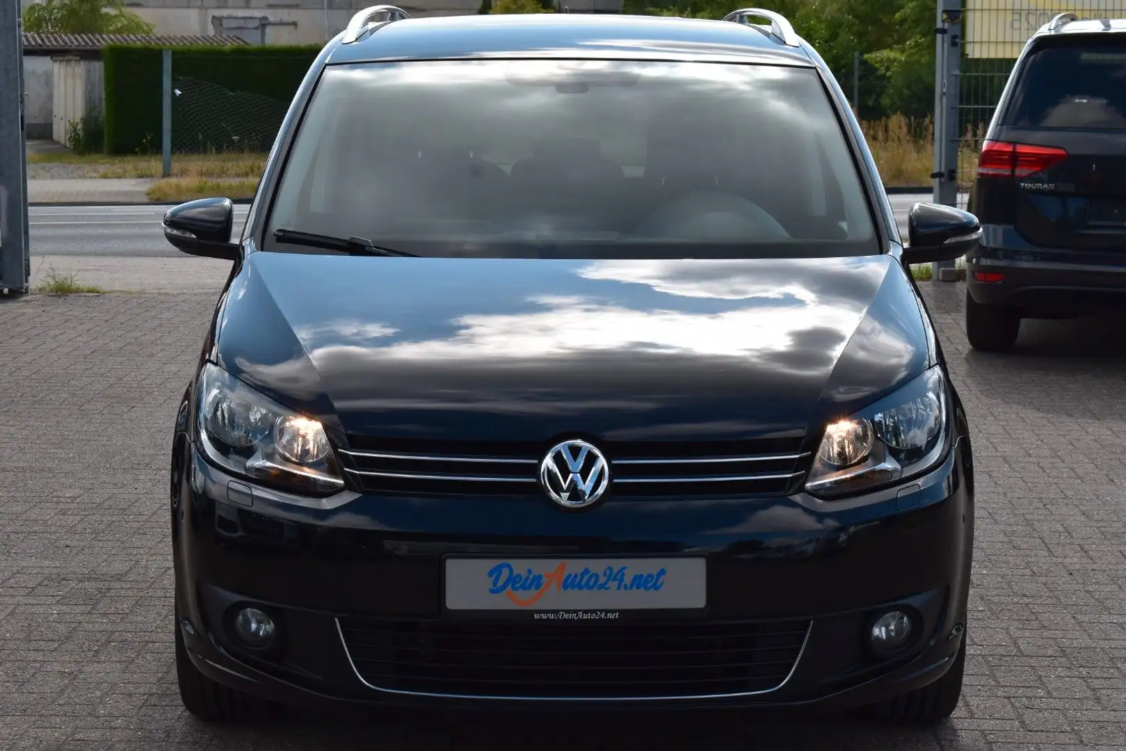 Volkswagen Touran Cup 1.4 Navi|Tempo.|Si-HZG|PDC|Klimaaut. Schwarz - 2