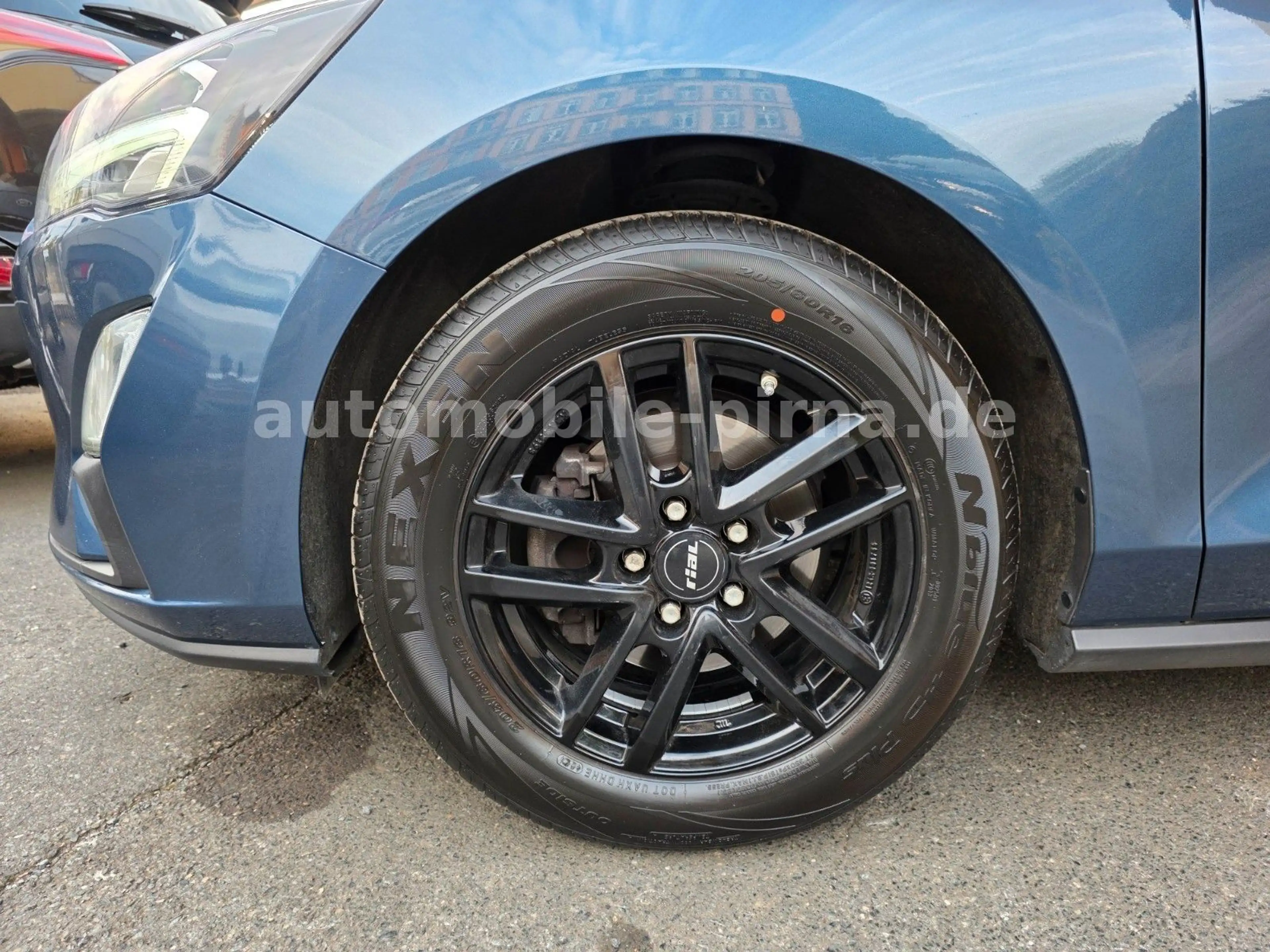 Ford Focus Lim. 5-trg. 1.0 EB 125PS 6G Trend +SHZ/LED — photo 9