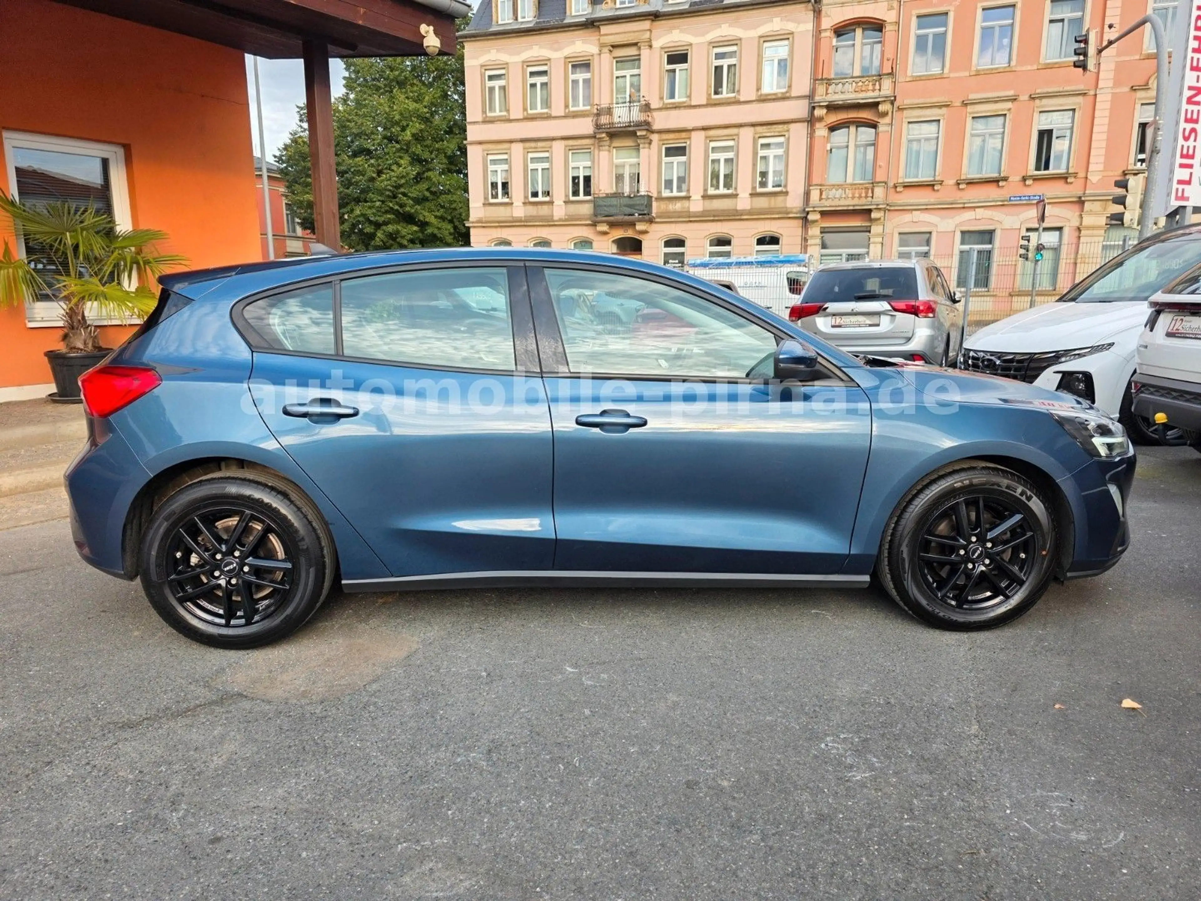 Ford Focus Lim. 5-trg. 1.0 EB 125PS 6G Trend +SHZ/LED — photo 4