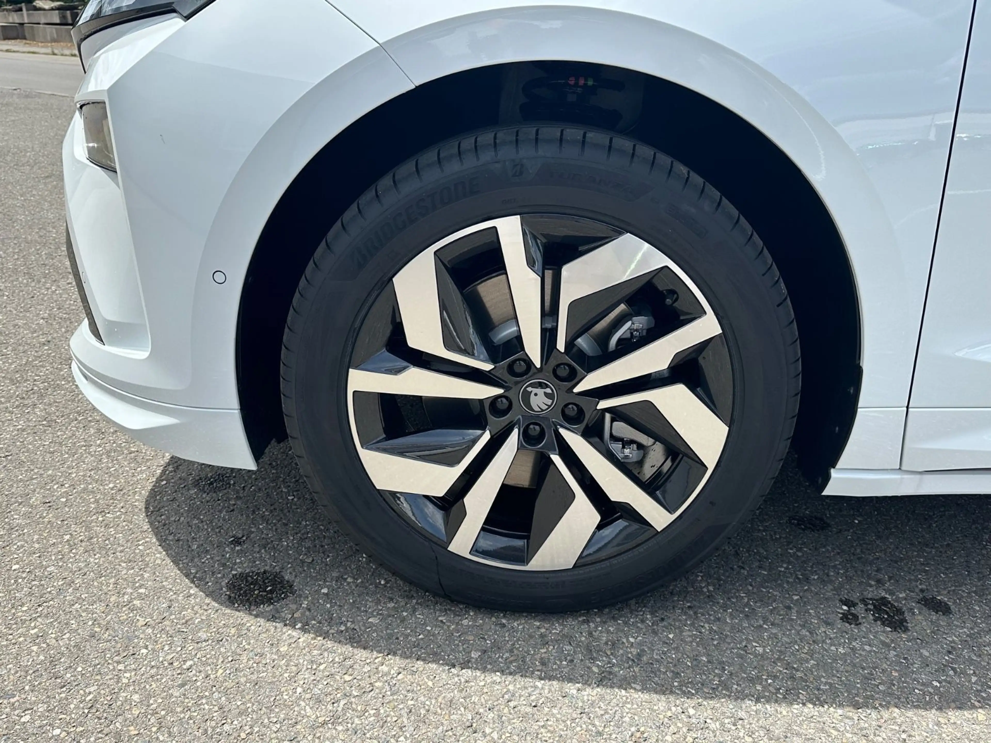 Skoda Enyaq 85x Sportline Maxx|Pano|AHK|Winter|Transp. — photo 6