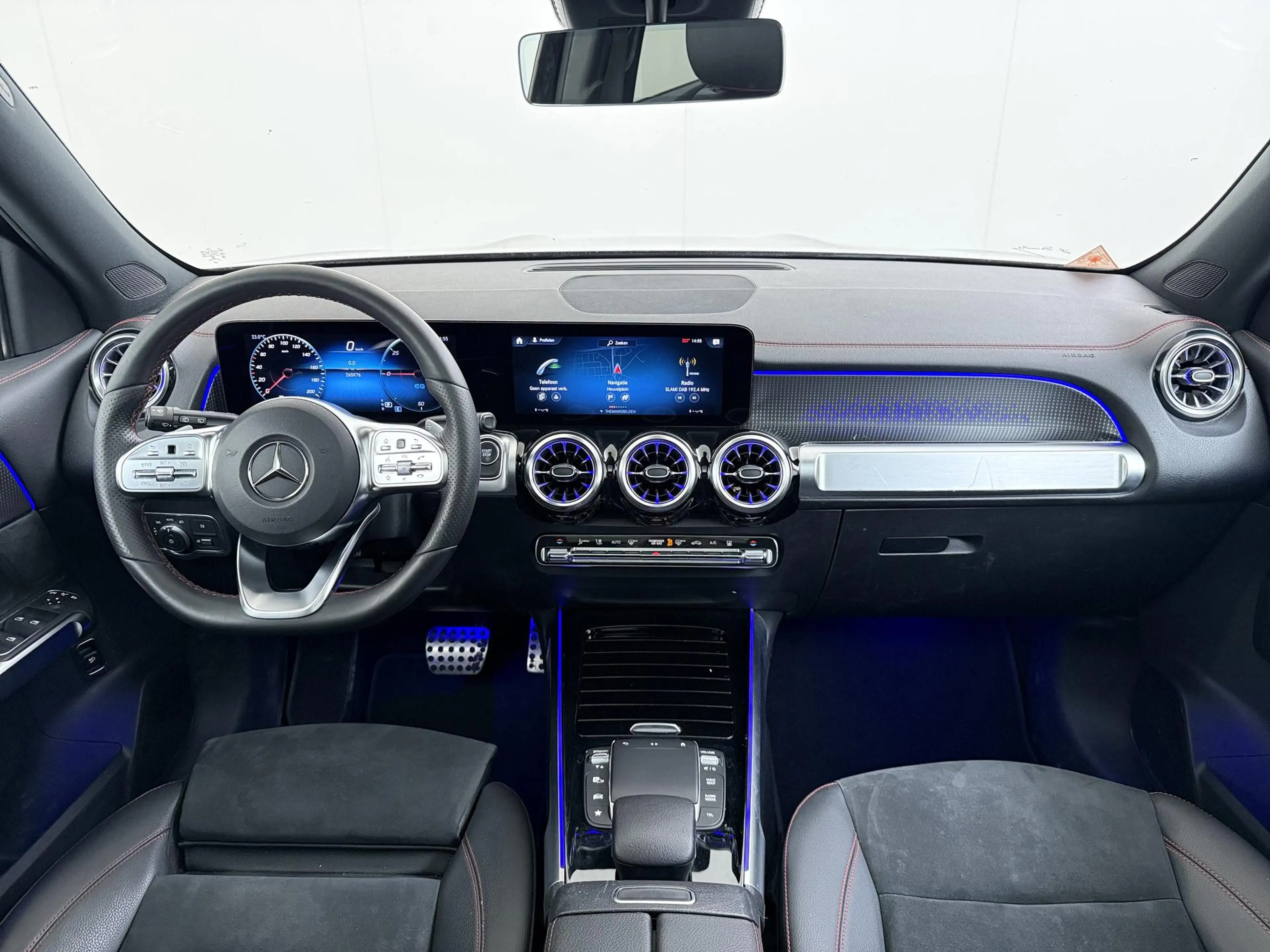 Mercedes-Benz EQB 250 AMG Line 67 kWh AMG Styling Panoramadak — photo 5