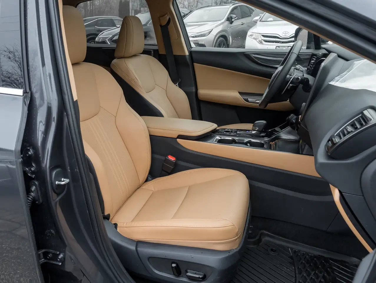 Lexus NX снимка Lexus NX