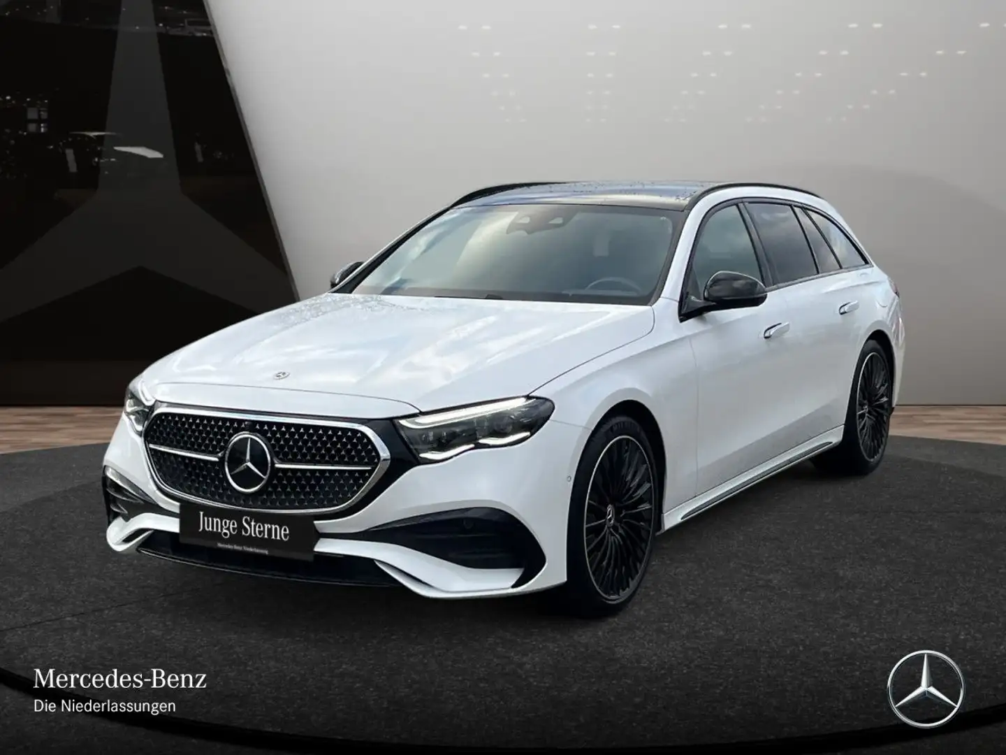 Mercedes-Benz E 300 e T Hybrid AMG Fahrass 360° Pano Distr. HUD Weiß - 2