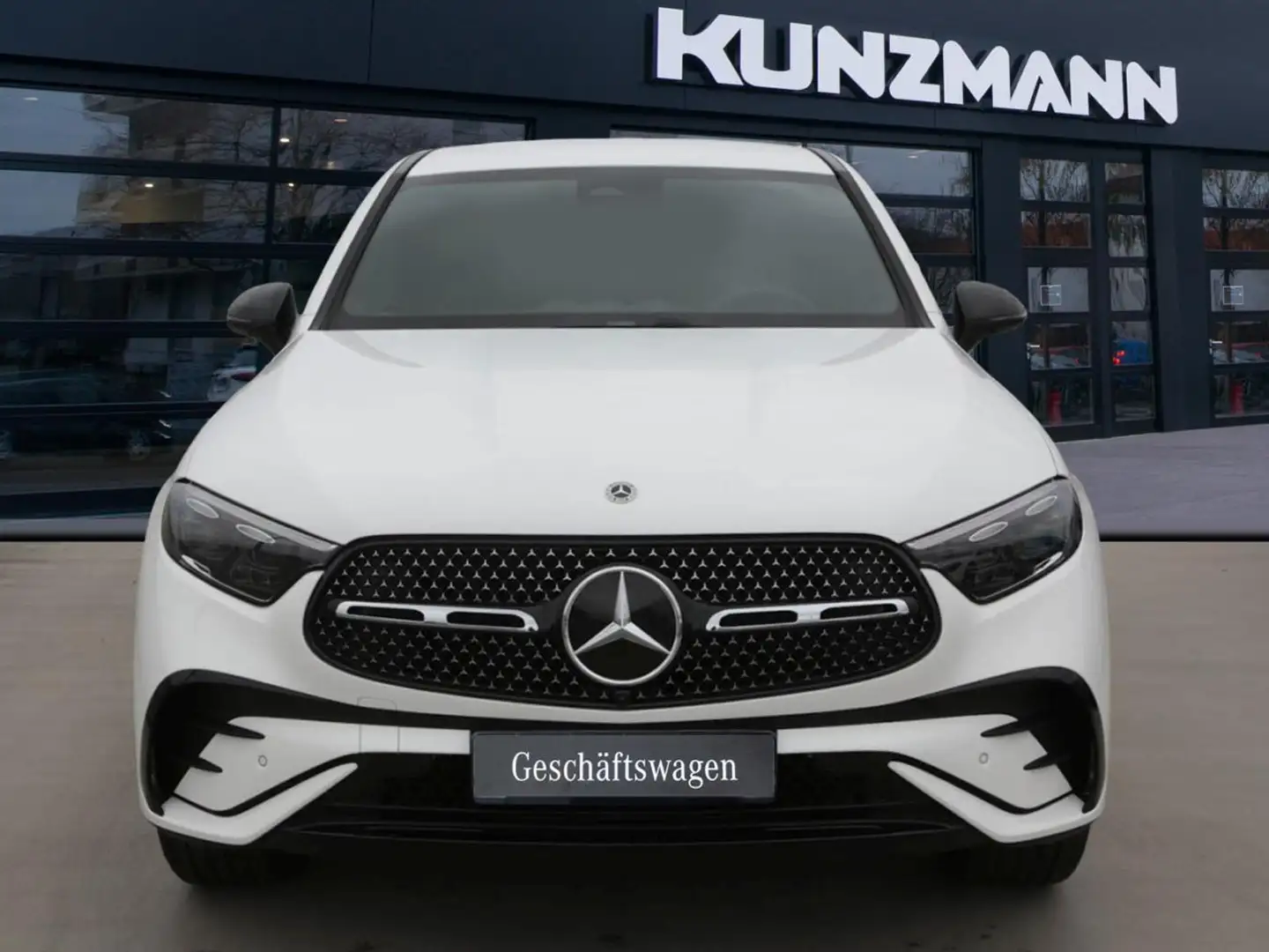 Mercedes-Benz GLC 300 4MATIC Coupé AMG Night Distronic AHK 360° Weiß - 2