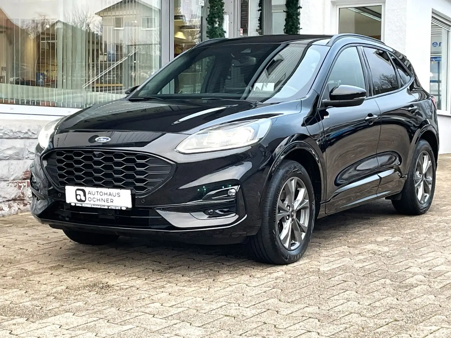 Ford Kuga 2.5 Duratec Plug-In Hybrid ST-Line X Noir - 1