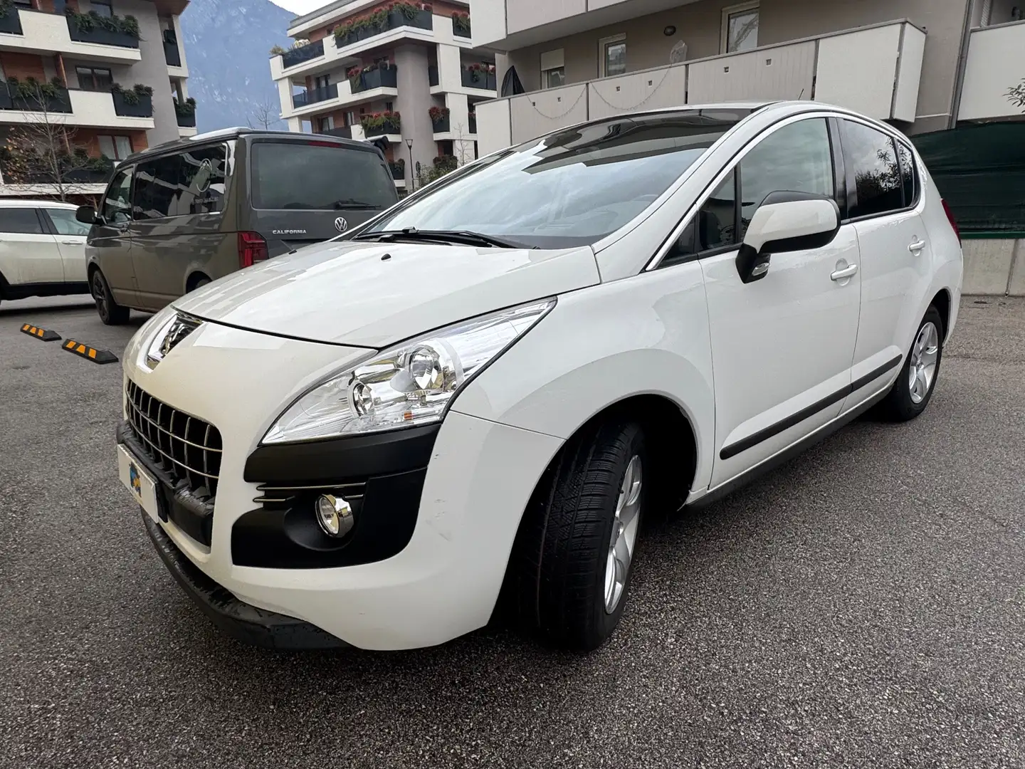 Peugeot 3008 3008 2.0 hdi 16v Business Bianco - 1